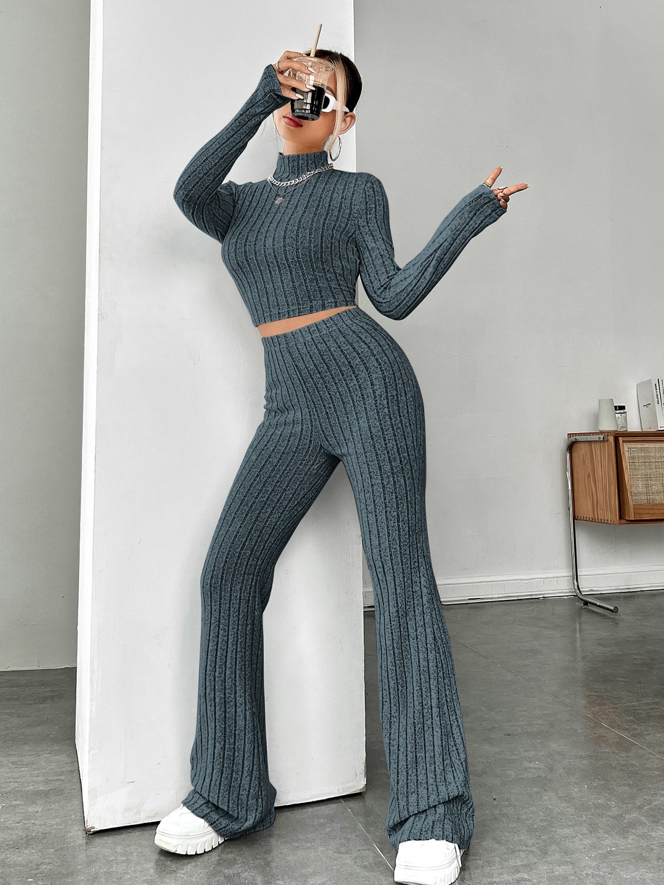 4