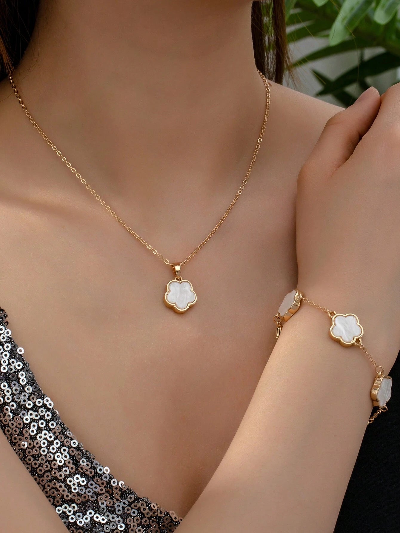 1 Conjunto De Collar De Dije Con Trébol De La Suerte Del Estilo De La Playa Y Pulsera Encantadores Y Modernos, Joyería Bohemia, Perfecto Regalo Del Día De La Madre Para Uso Diario Para Mujeres
