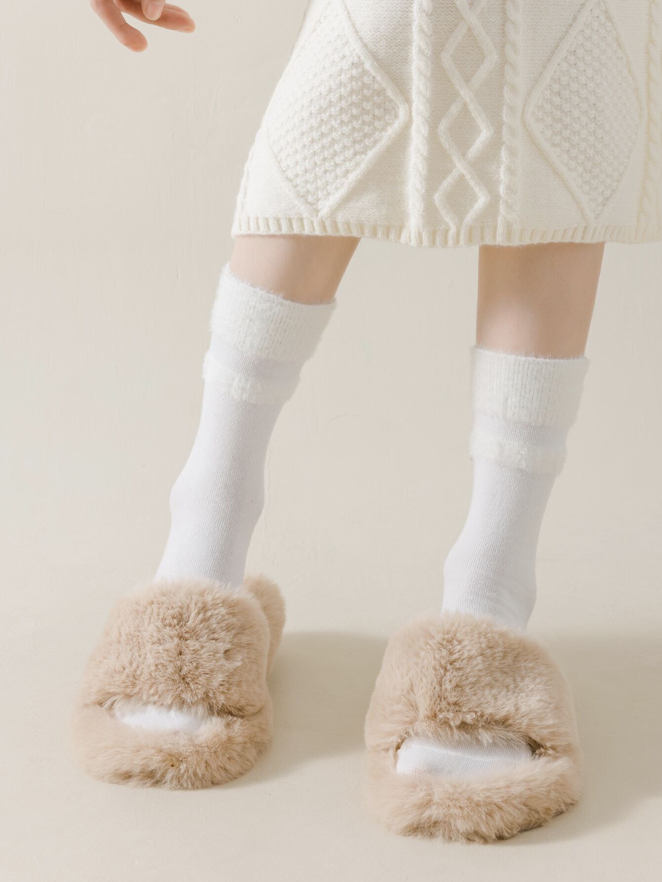 3 pares de calcetines para mujeres, de unicolor, respirables y cálidos con peluche, nuevos lanzamientos de otoño, calcetines esponjosos