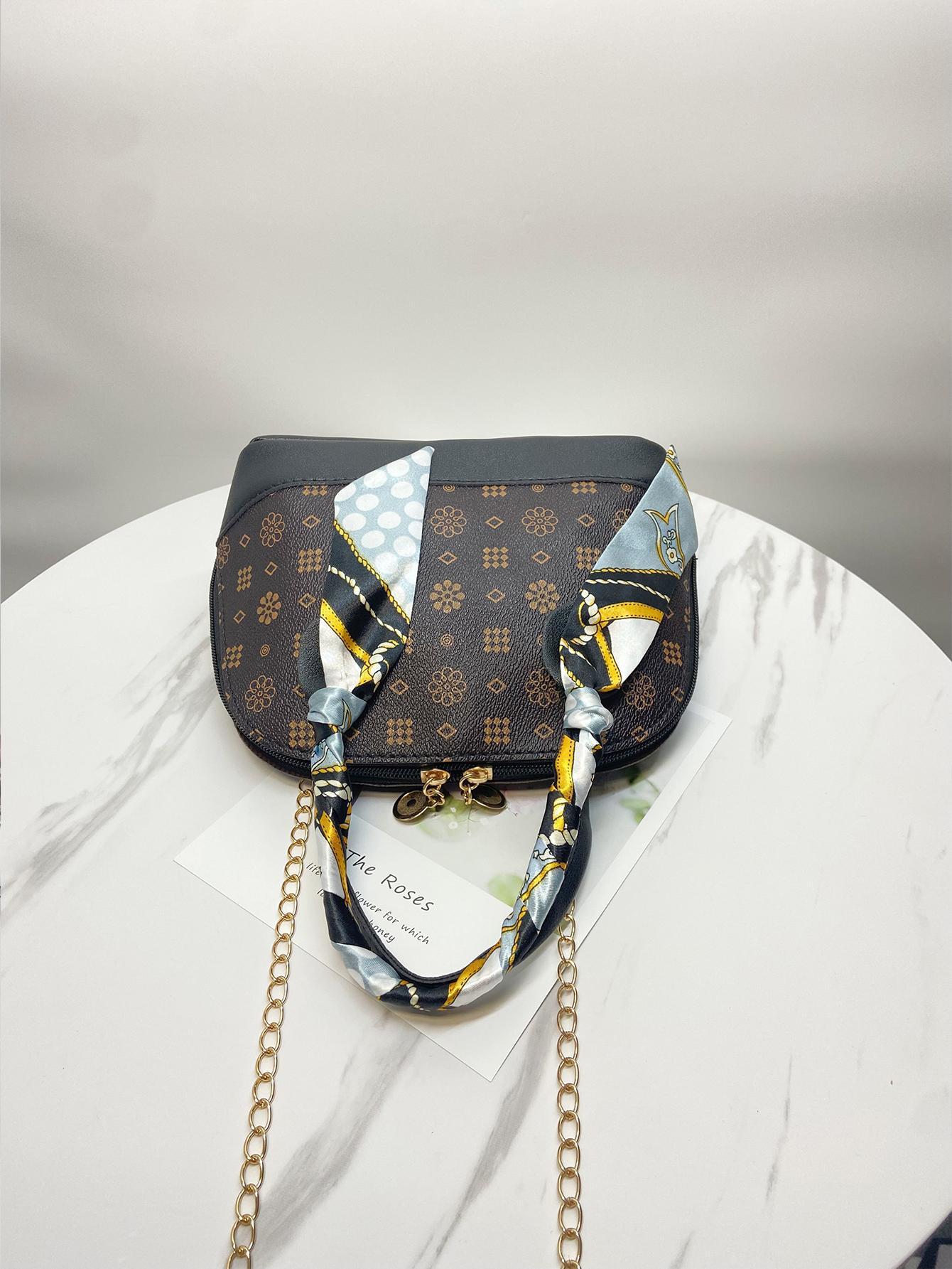 Bolso domo con diseño de pañuelo con patrón geométrico elegante