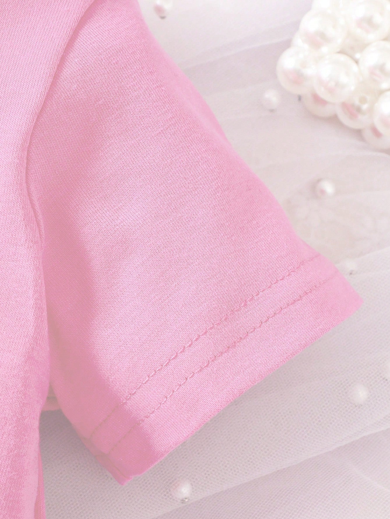 Camiseta casual cómoda de manga corta con estampado de letras y fantasmas para niña joven en verano