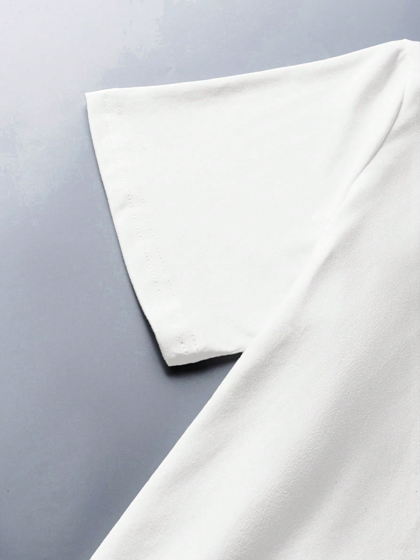 Camiseta de mujer con estampado divertido de tiburón y letras, diseño con tema oceánico, cómoda camisa casual de cuello redondo y manga corta para primavera/verano