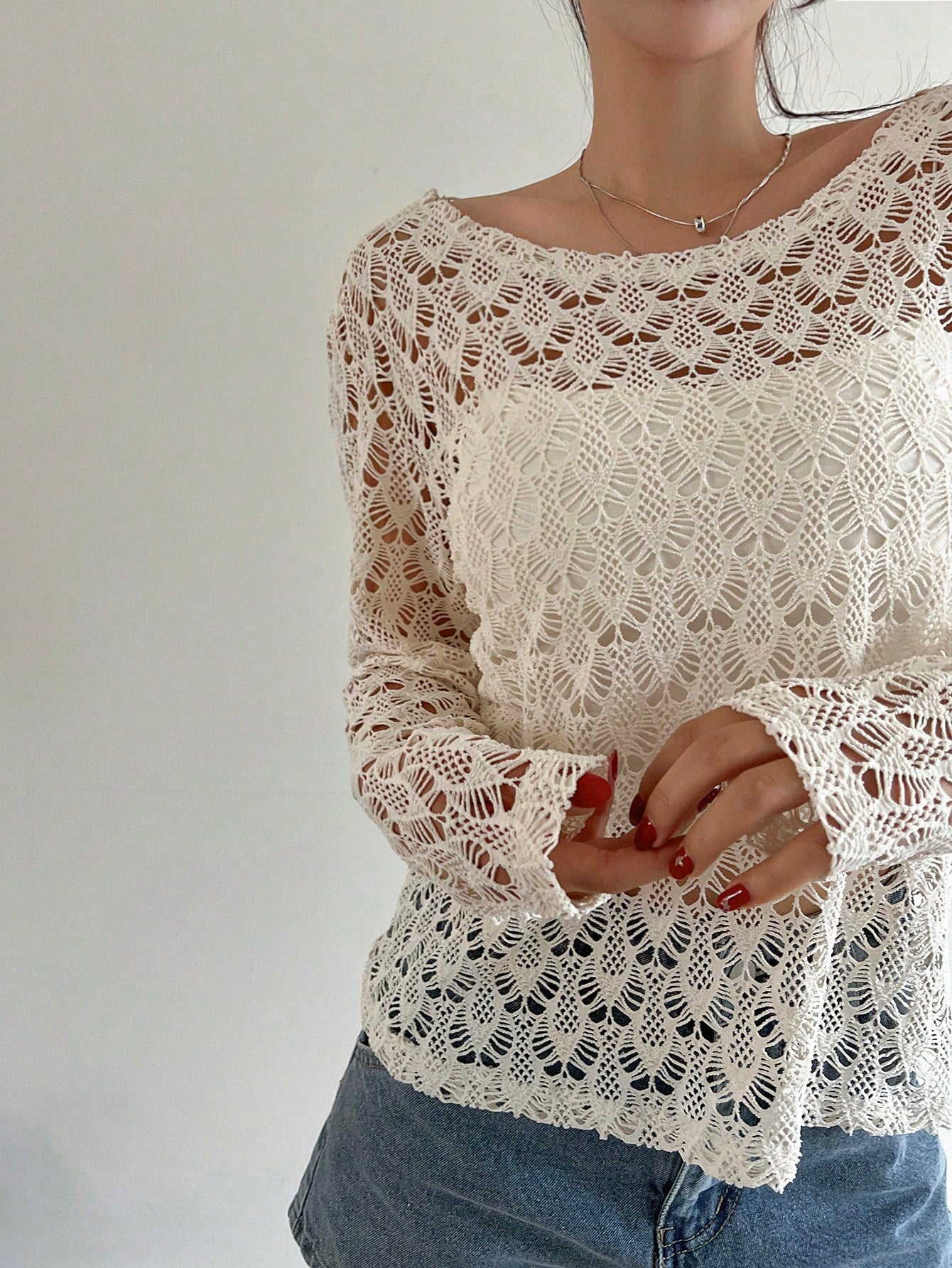 DAZY Blusa de manga larga de malla transparente con cuello redondo para salir, tops de verano