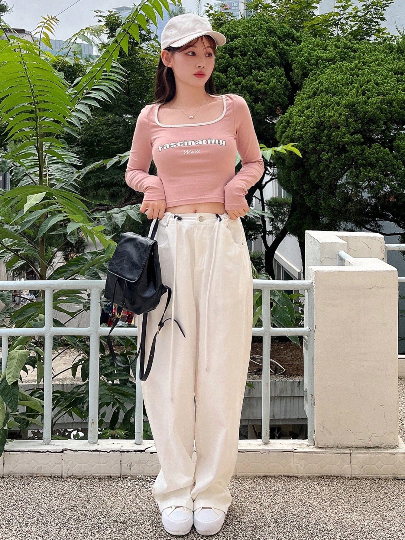 DAZY Camiseta corta de mujer con estampado de letras, para primavera y otoño, de uso casual