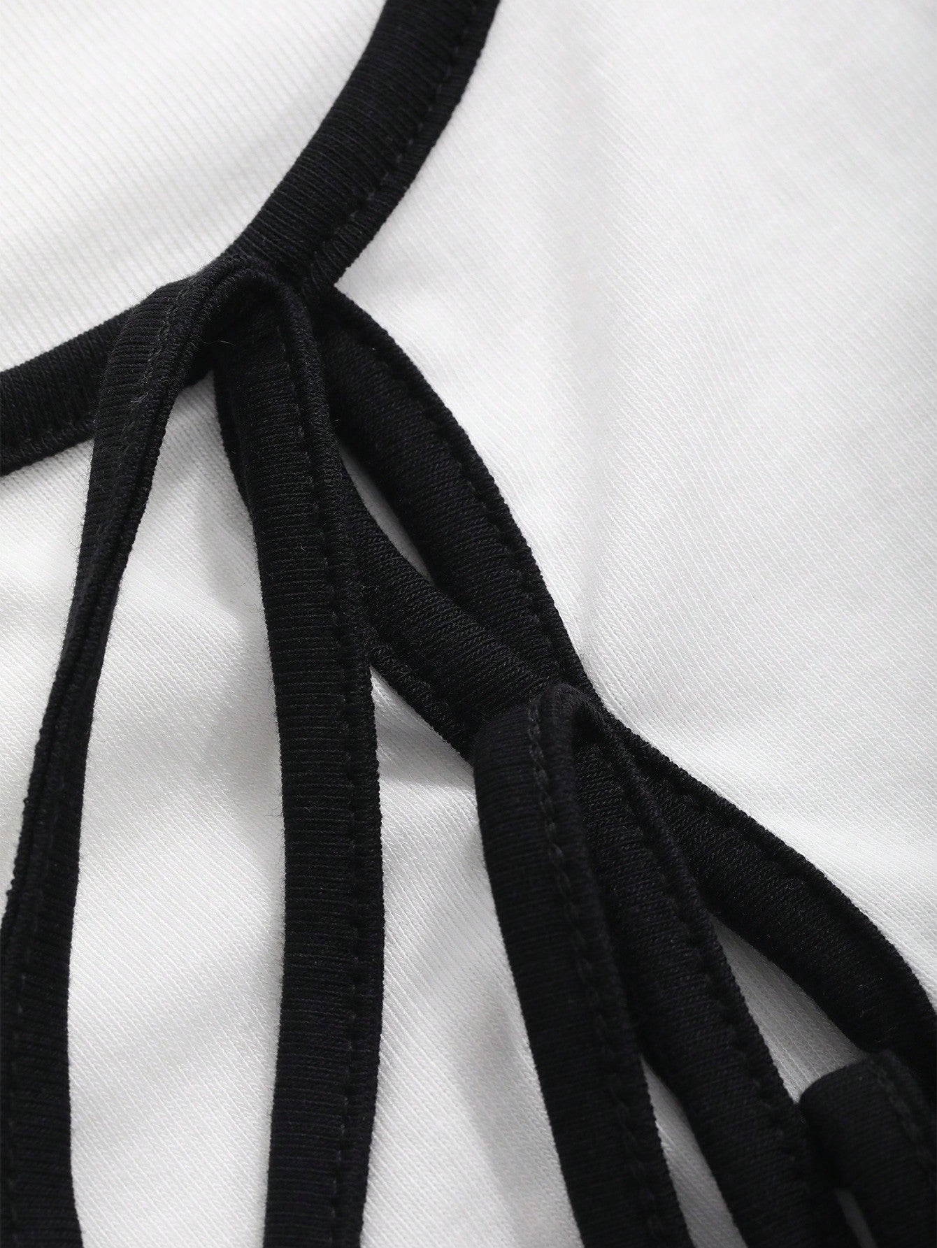 DAZY Camiseta de manga corta de verano con ajuste ceñido, decoración de moño y cuello redondo, tops lindos para mujer