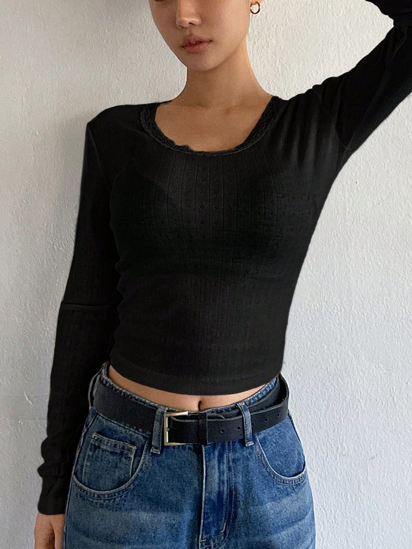 DAZY Camiseta de manga larga de ajuste ceñido con parches de encaje para mujer, ropa de otoño