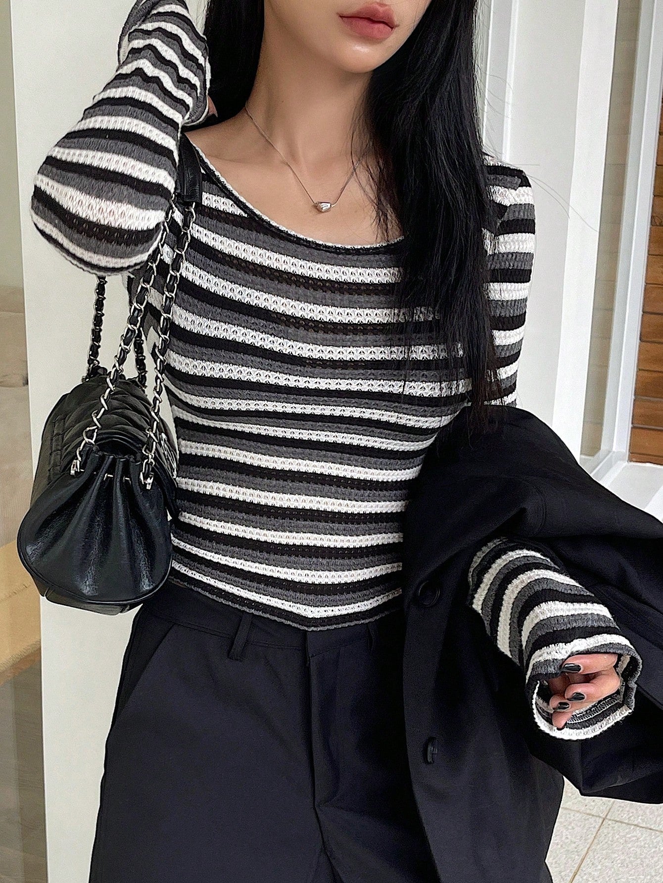 DAZY Camiseta de manga larga de cuello redondo a rayas para mujer, uso casual de todos los días