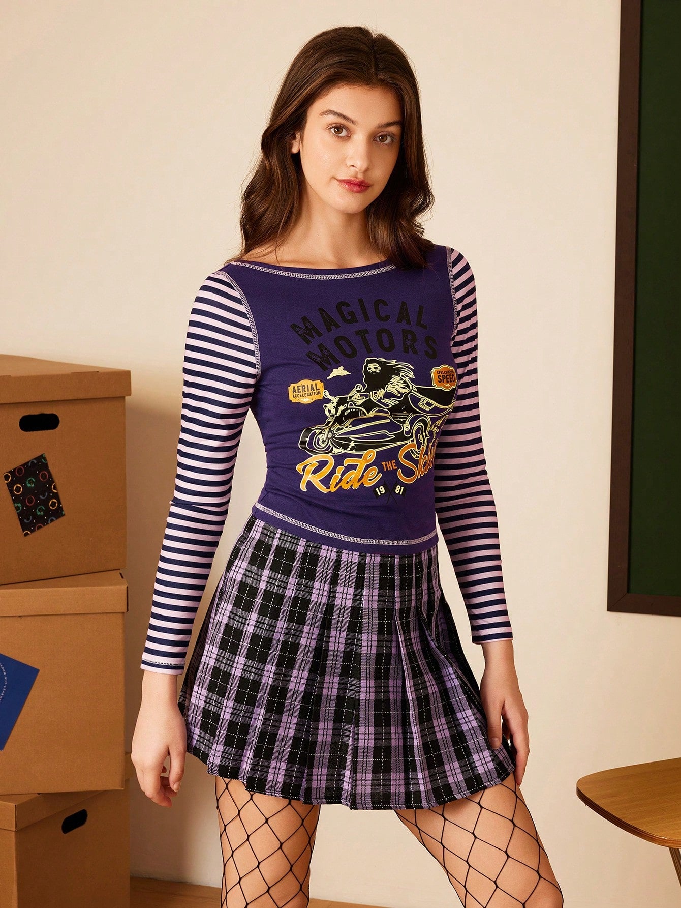 HARRY POTTER X SHEIN Camiseta entallada de mujer con patrón de rayas y figura y letras impresas