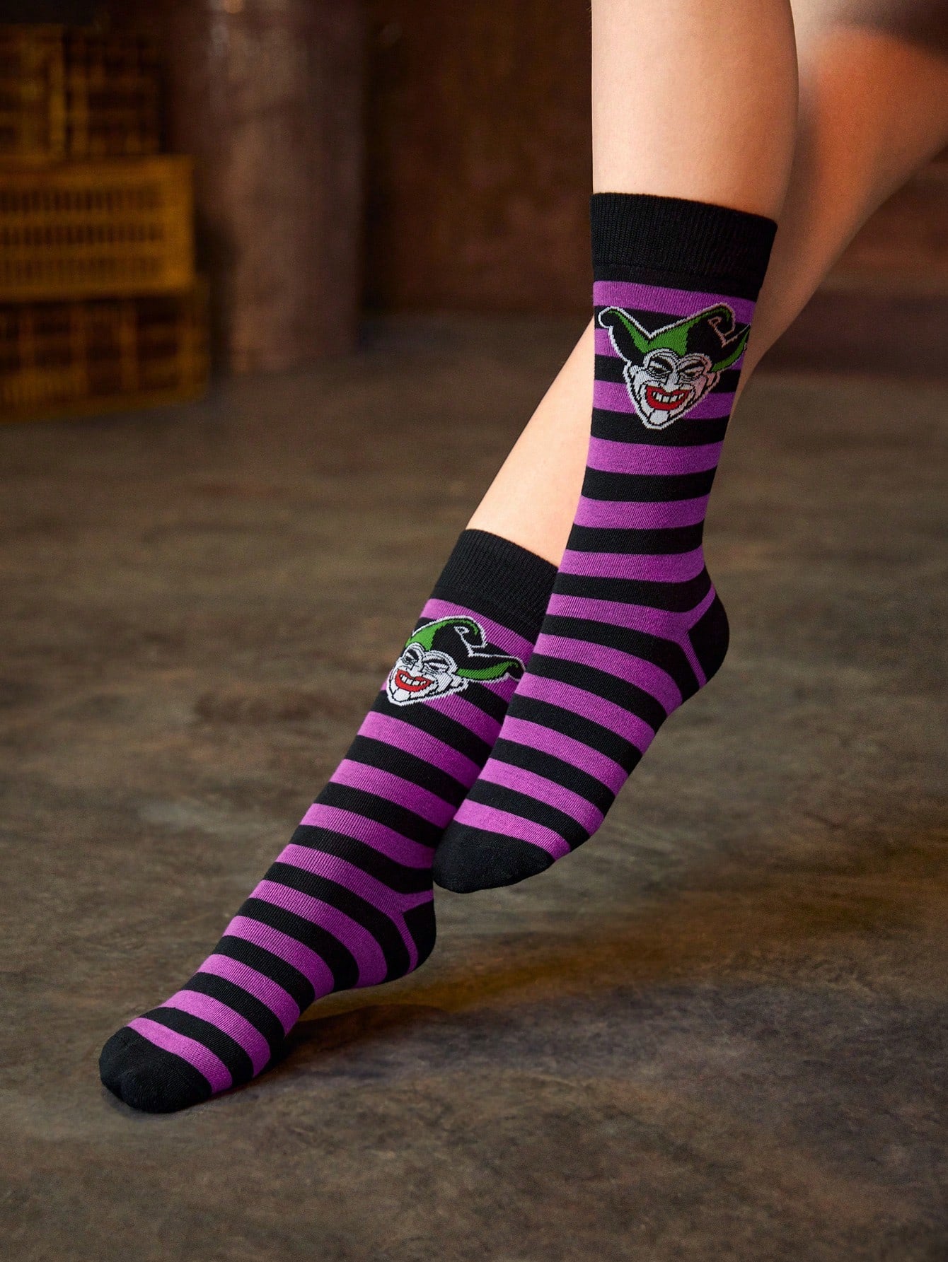 Harley Quinn | ROMWE Calcetines de unicolor a media pantorrilla con diseño de rayas para mujer, uso casual de todos los días