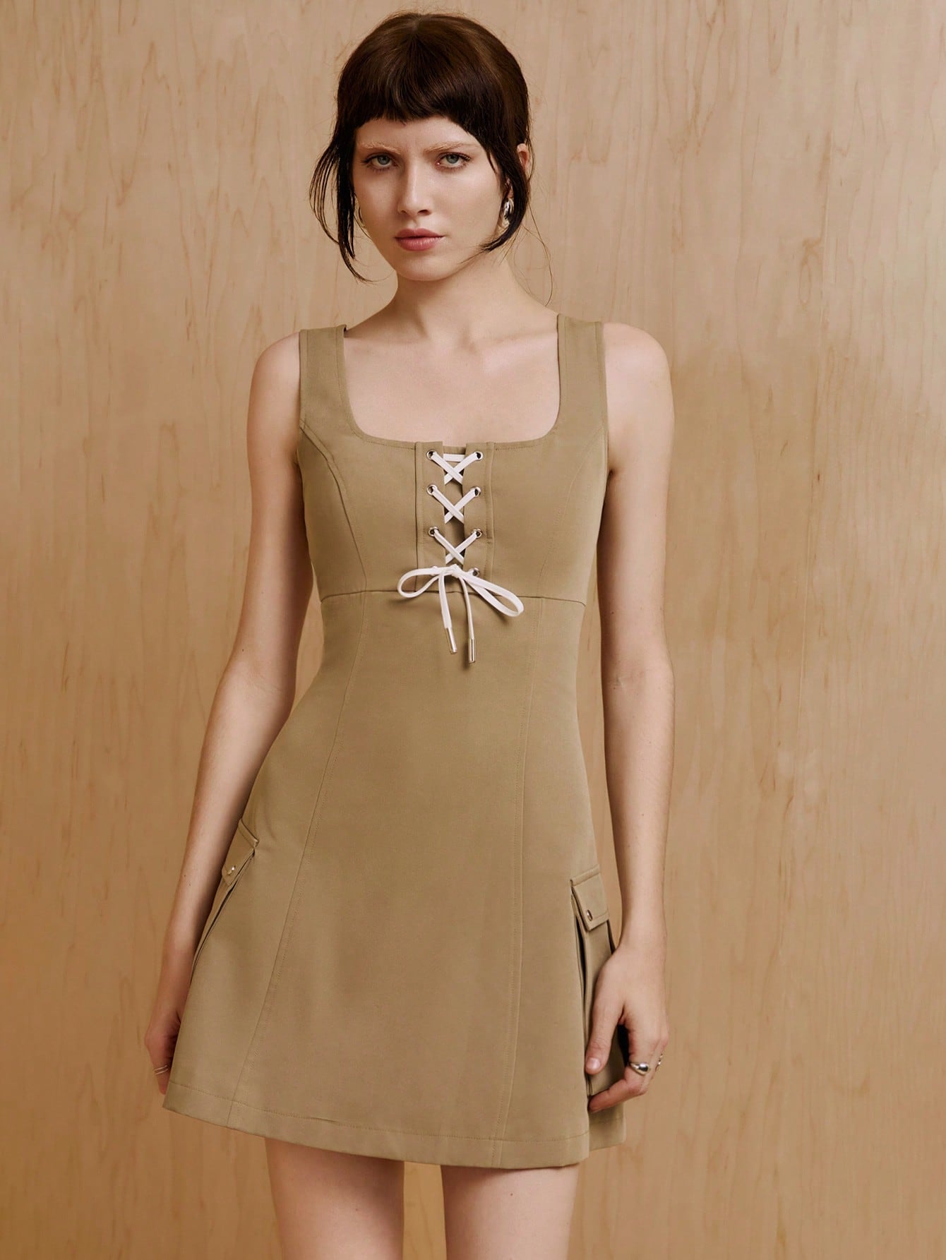 MONSE Vestido mini con cordones y bolsillos tipo cargo, vestido elegante de verano para vacaciones, fiestas, cumpleaños, playa, festivales, bodas, bailes de graduación
