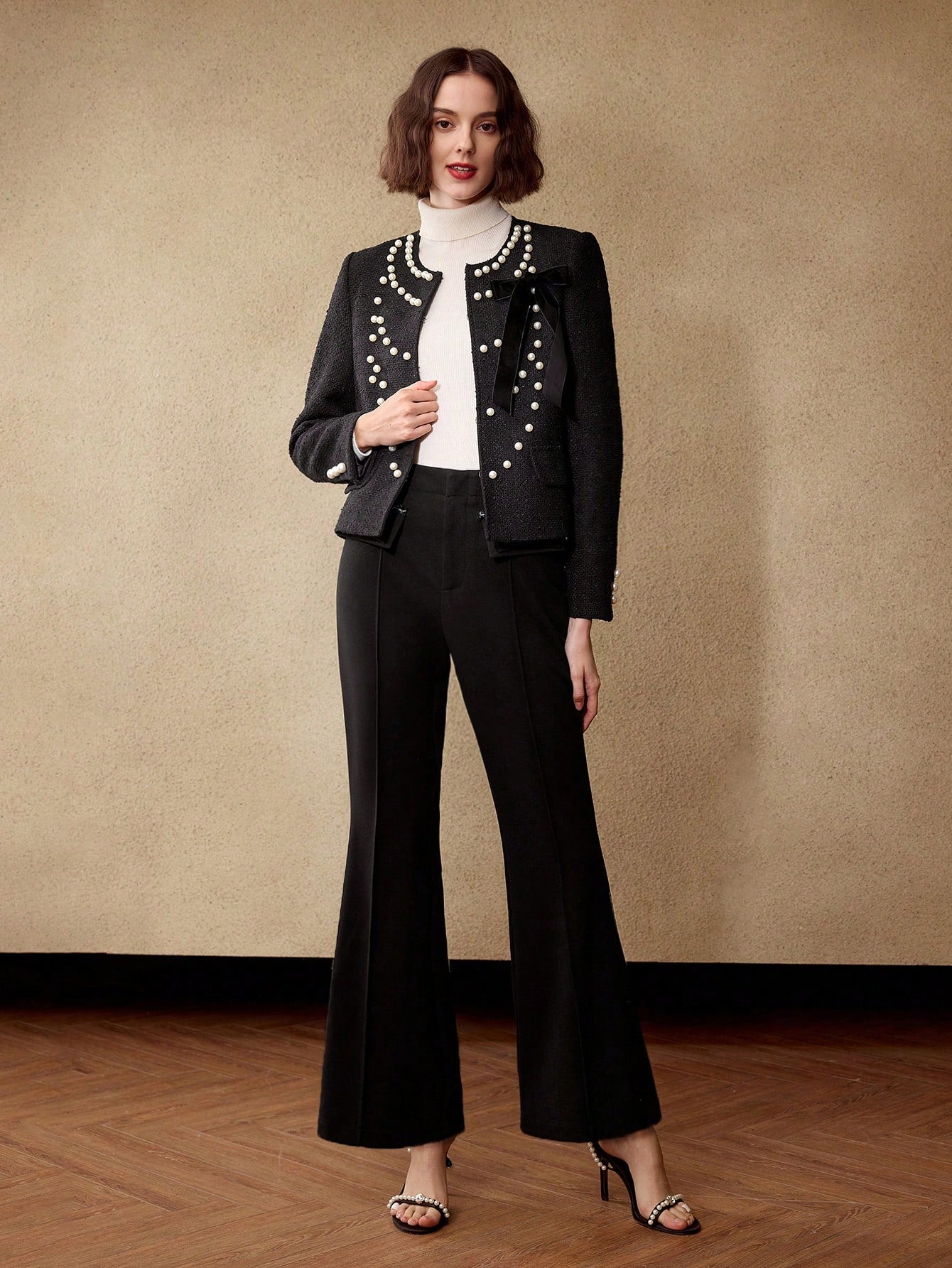 MOTF PREMIUM Pantalones de traje acampanados con detalle de solapa con lazo de cinta de contraste y costura delantera