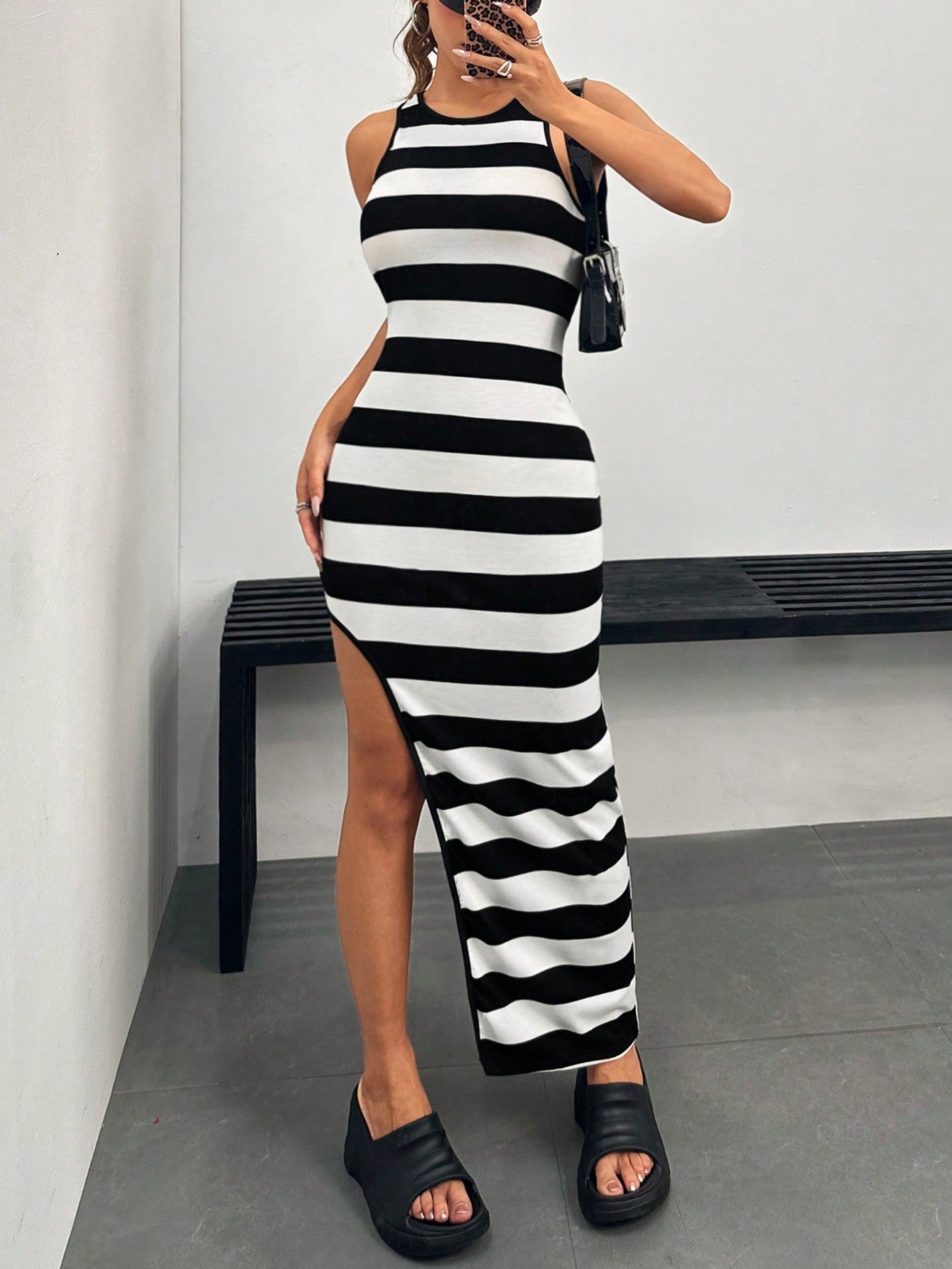 SHEIN EZwear Vestido de verano largo y sin mangas con rayas de bloques de color para mujer con ajuste ceñido y aberturas laterales