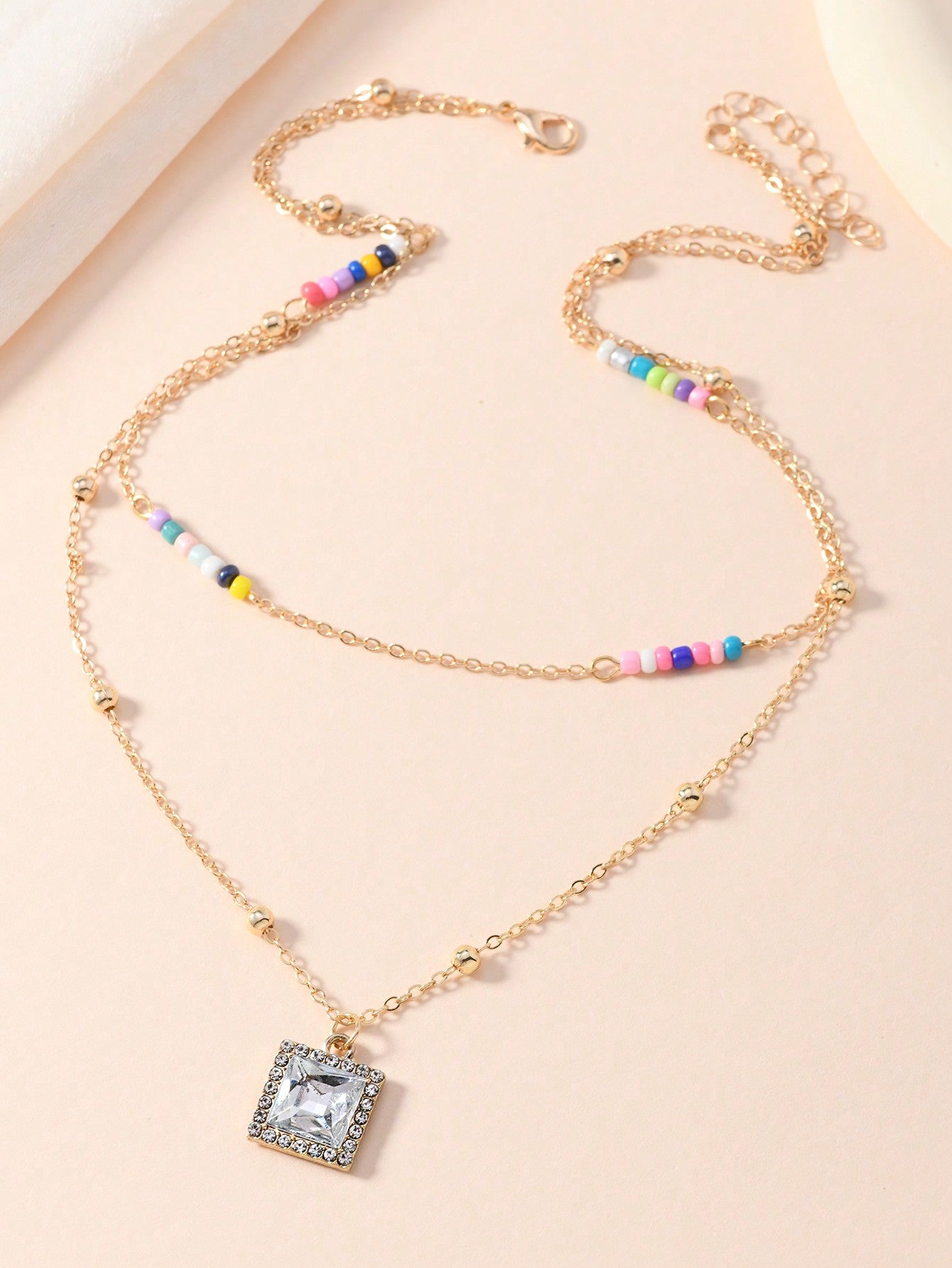 1 pieza Collar con colgante de cubo con incrustaciones de diamantes y cuentas de colores, adecuado para uso casual y de fiesta de mujeres