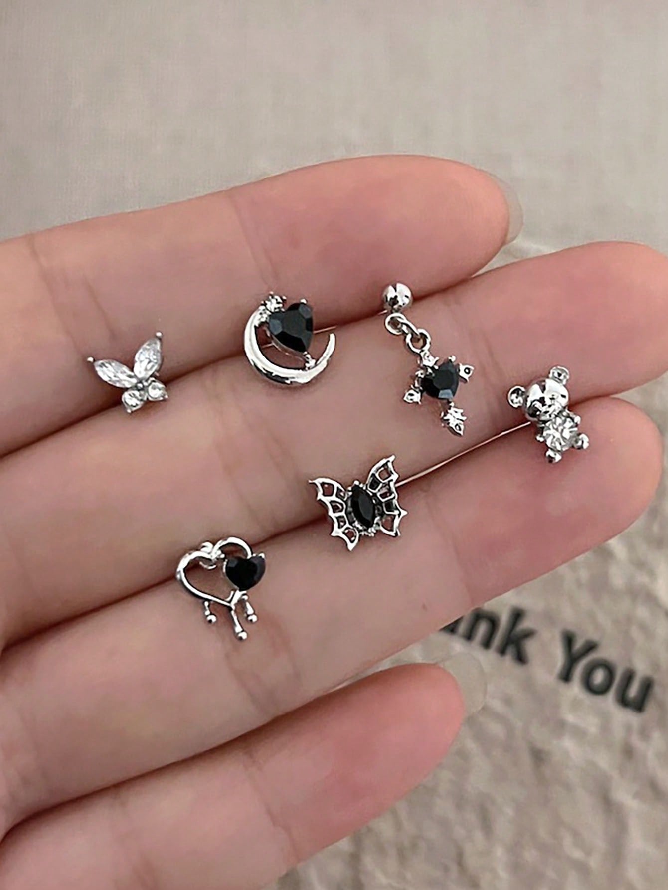 Conjunto de 6 piezas de pendientes de estilo punk minimalista con forma de mariposa superetérica y diseño único, adecuados para usar y usar en la vida diaria, fiestas, viajes y otras ocasiones