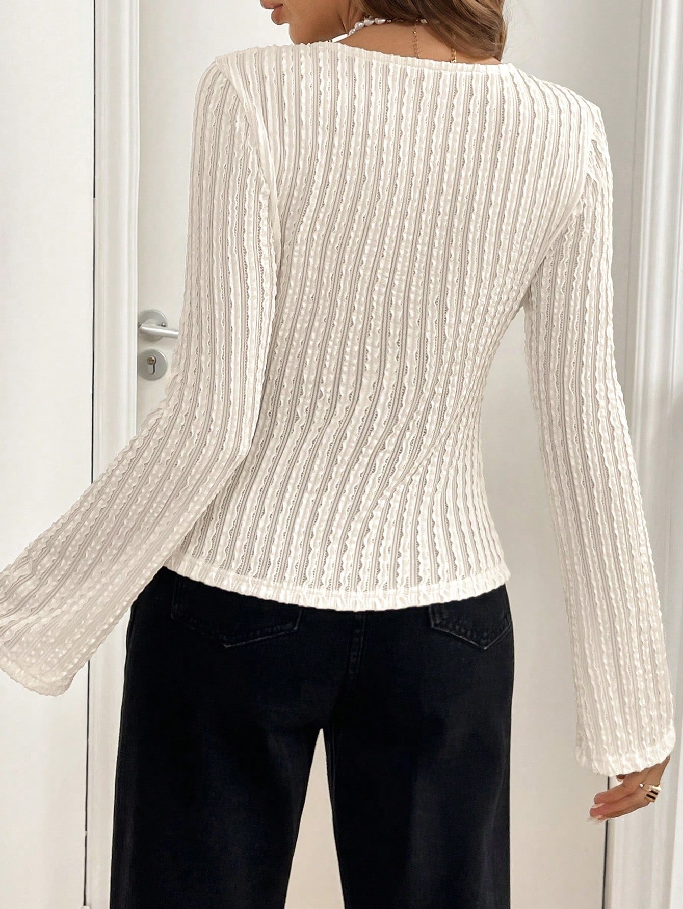 SHEIN Frenchy Top de manga larga informal con cuello redondo y nudo delantero de unicolor para mujer
