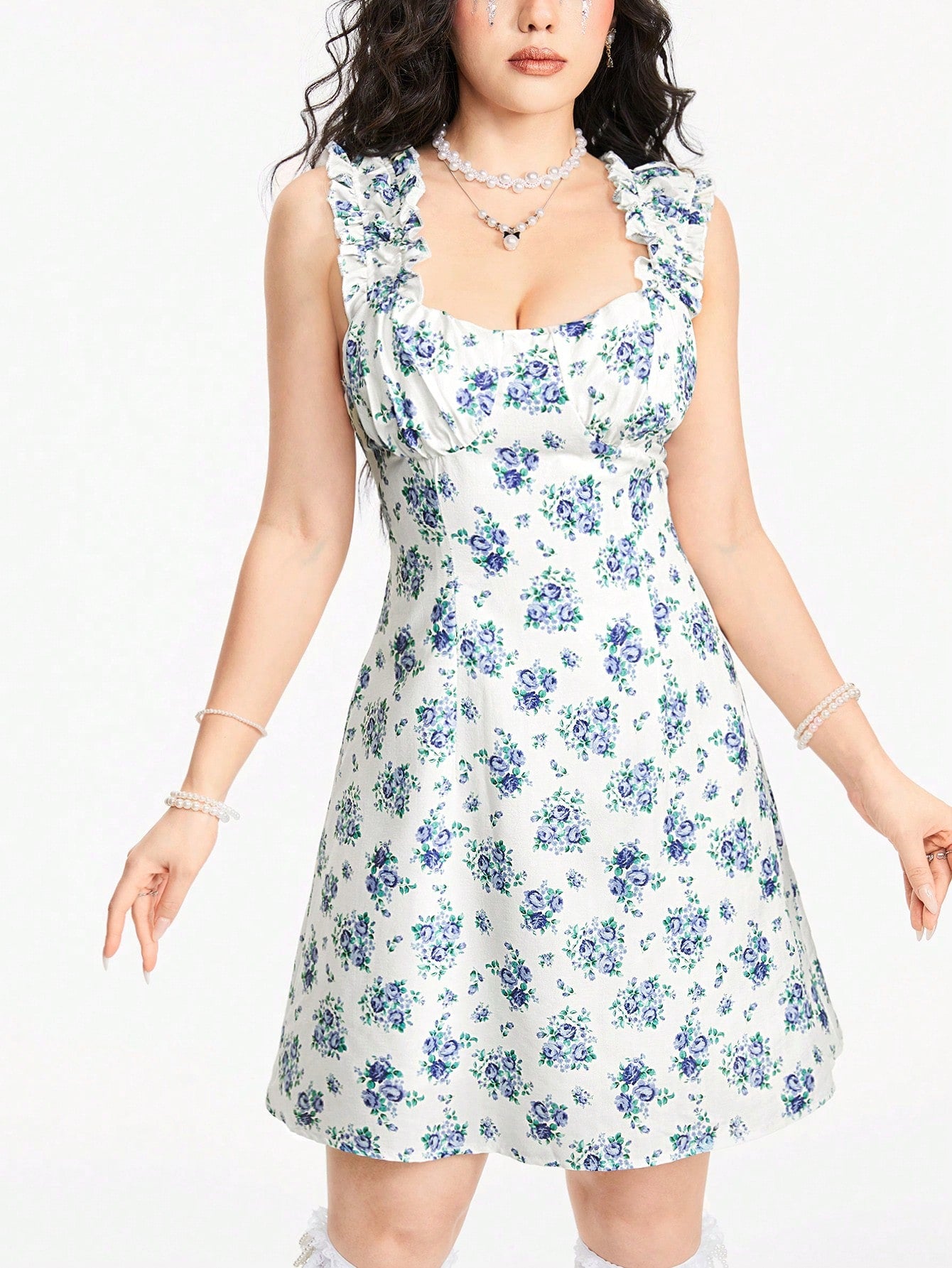 ROMWE Kawaii Vestido de verano para mujer con estampado floral, tirantes gruesos, zona del pecho fruncida y sin mangas
