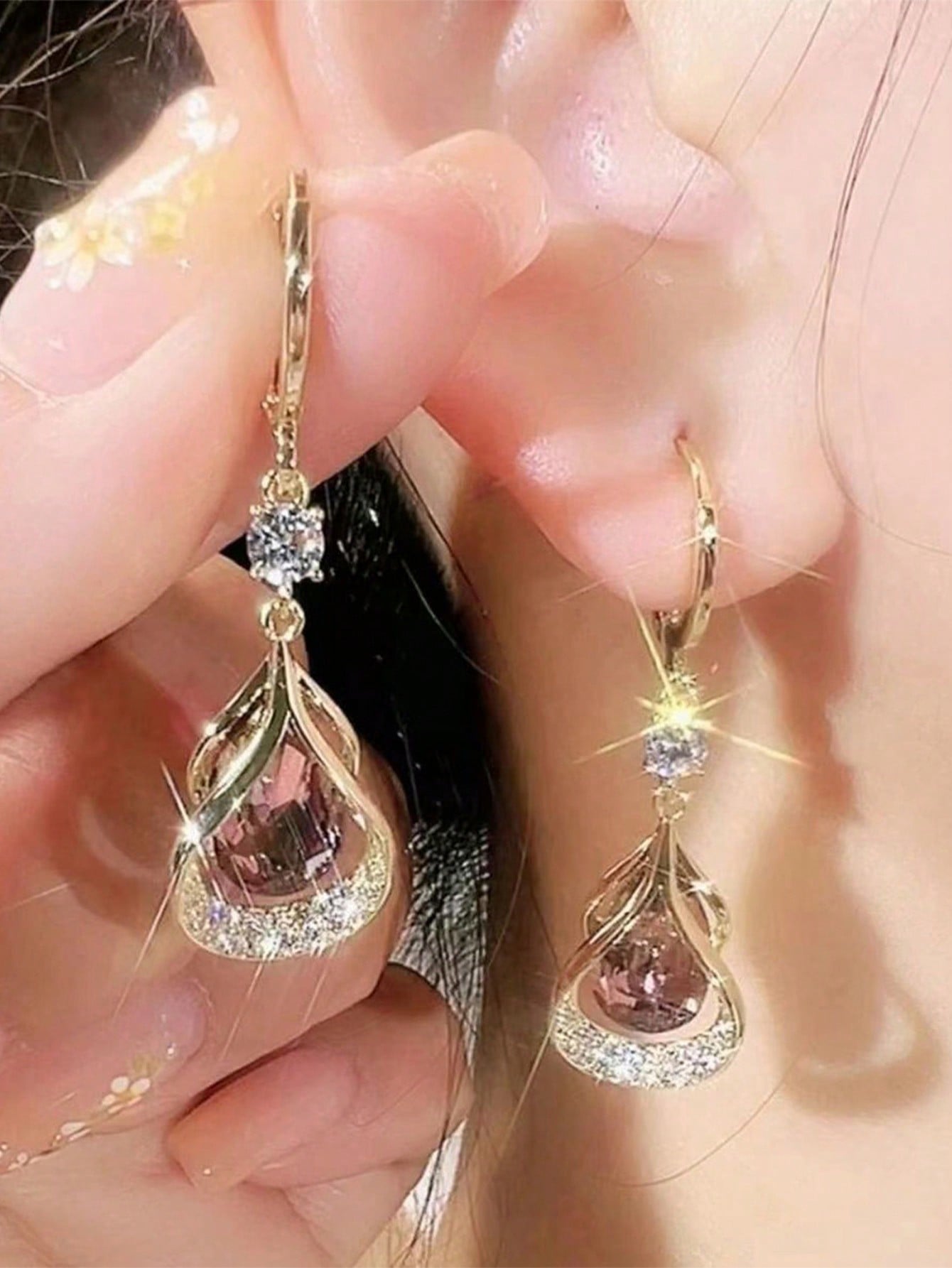 1 par de pendientes geométricos de lágrima de ojo de gato de piedra de alta gama, pendientes de lágrima elegantes y estilizados de lujo de nicho para mujeres