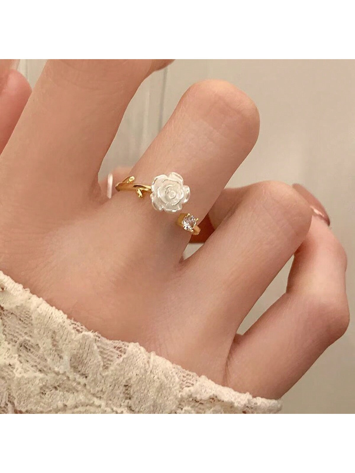 1 pieza Anillo ajustable con forma de rosa de la flor de camelia con espinas, estilo corazón, diseño original, para mujeres, anillos a juego para hermanas, San Valentín