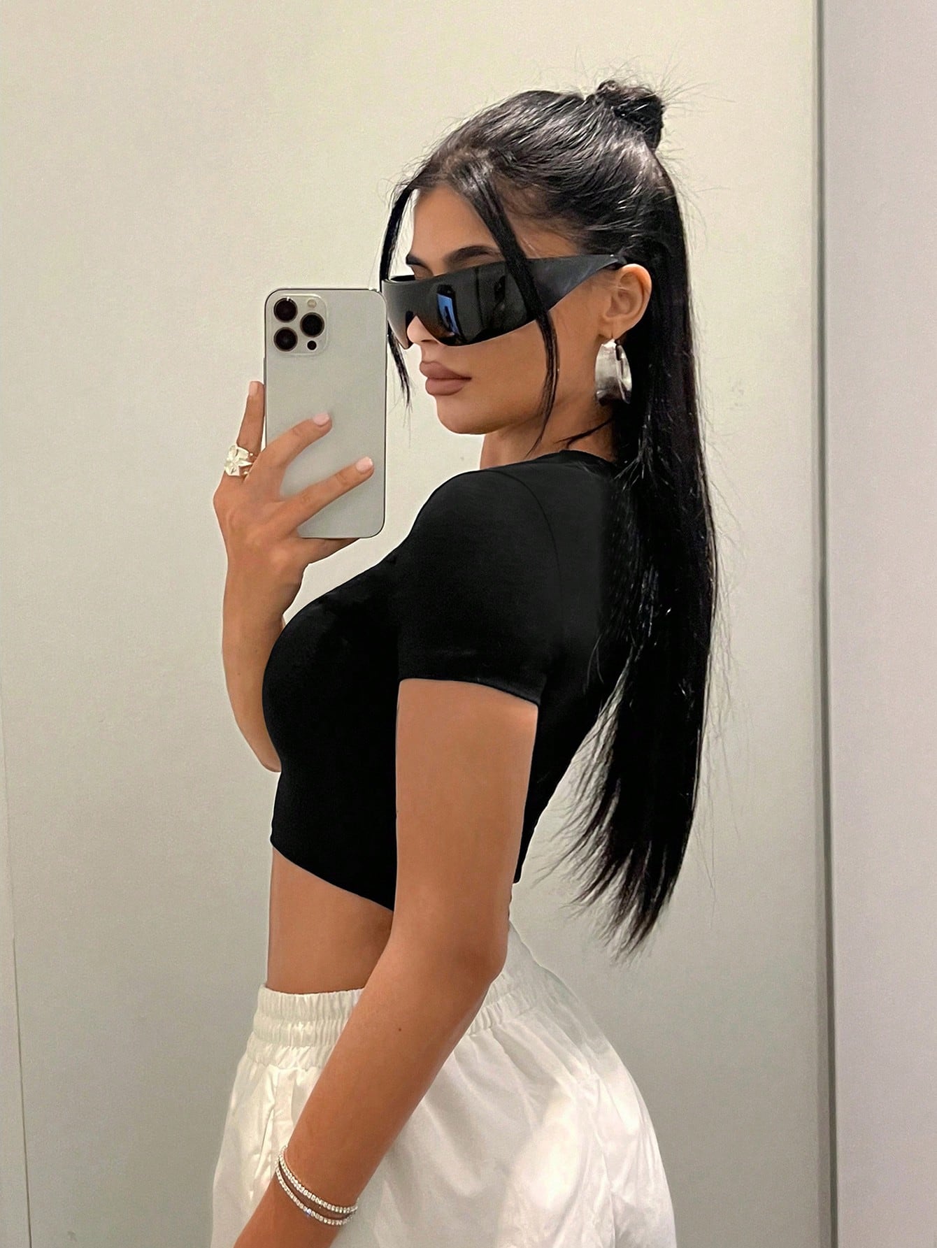 SHEIN ICON Camiseta crop con abertura delantera