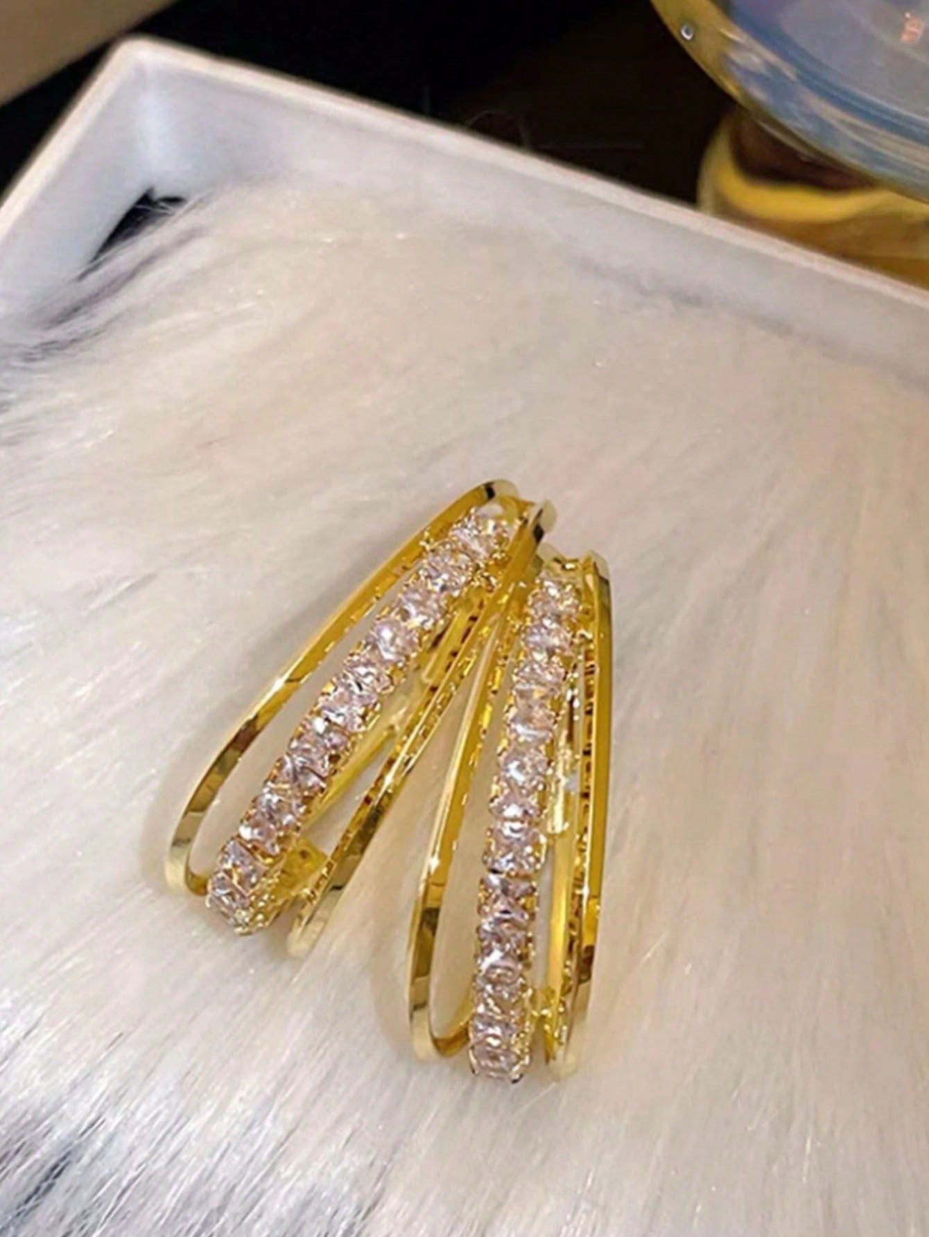 1 Par Lujosos Aretes Dorados De Diseño De Múltiples Capas De Diamantes De Imitación, Elegantes Y Versátiles, Joyería De Alta Calidad Para Mujeres