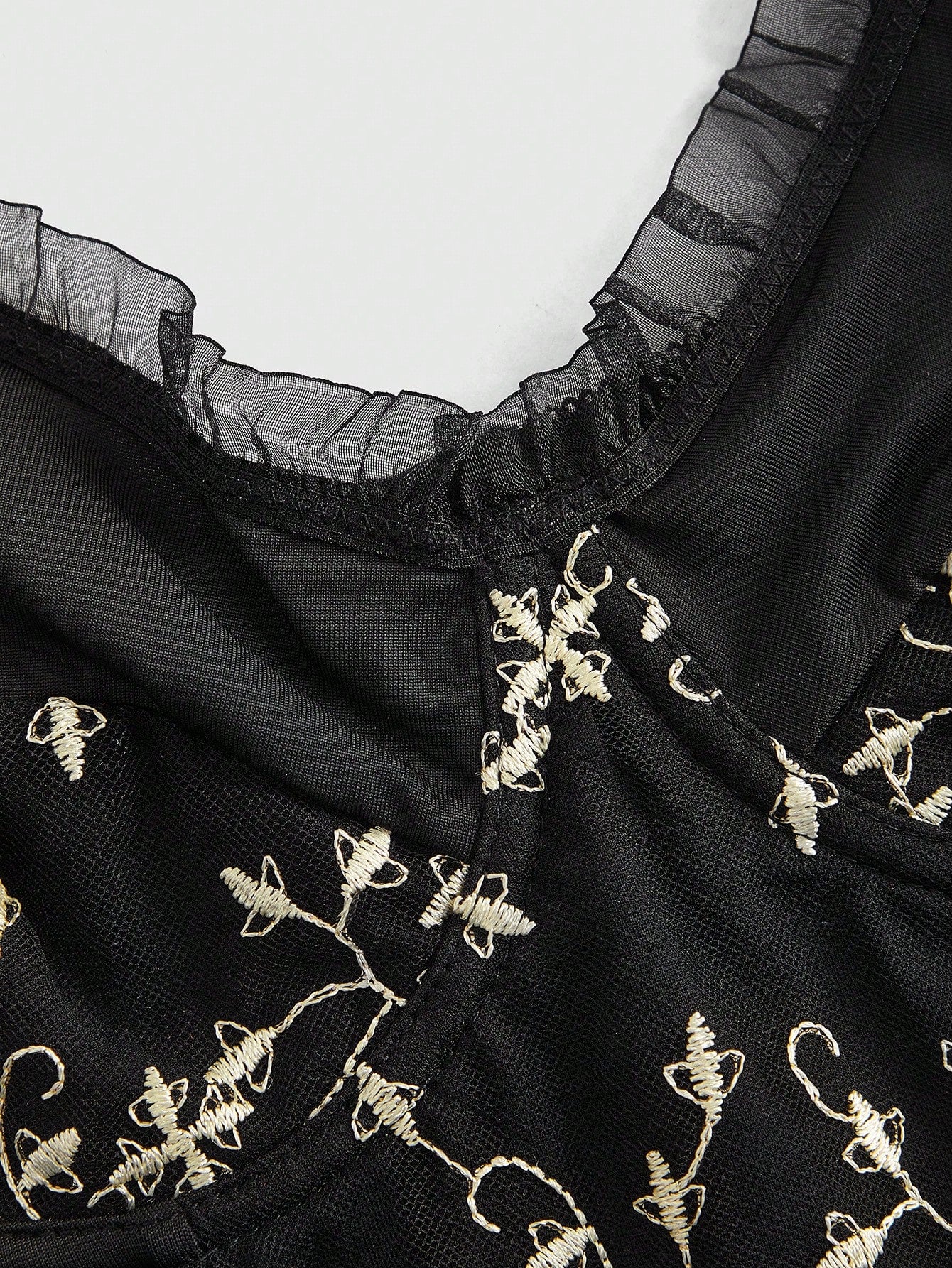 ROMWE Goth Bralette Camisero Bordado Con Aros Para Mujer
