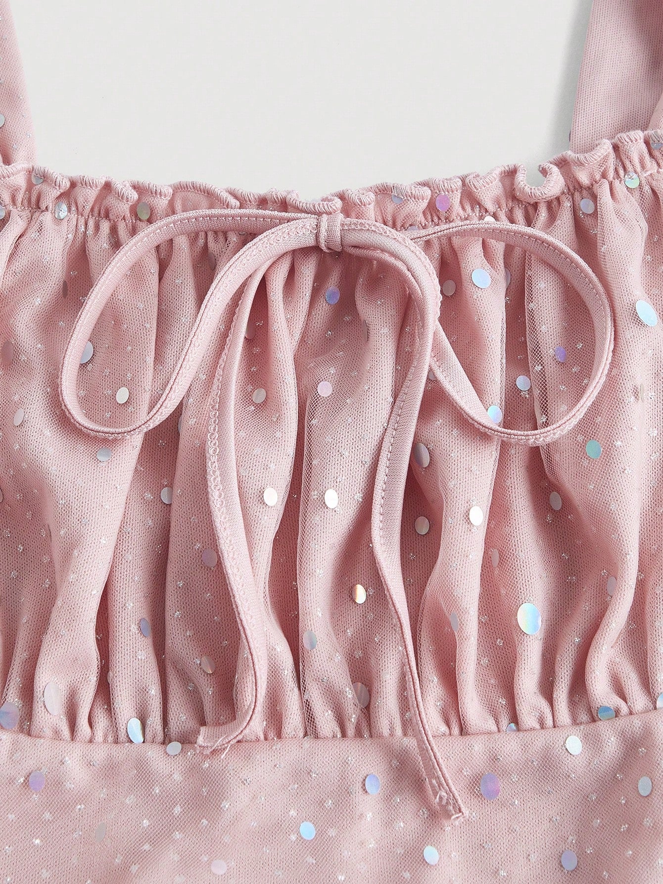 SHEIN MOD Top de tirantes con diseño de lentejuelas con cordón delantero pecho con fruncido
