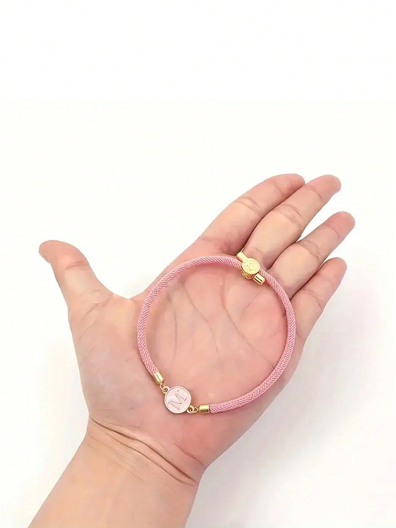 1 pieza Brazalete con salida de las 26 letras del alfabeto en negro clásico, joyería de moda con de estilo simple y casual para mujer