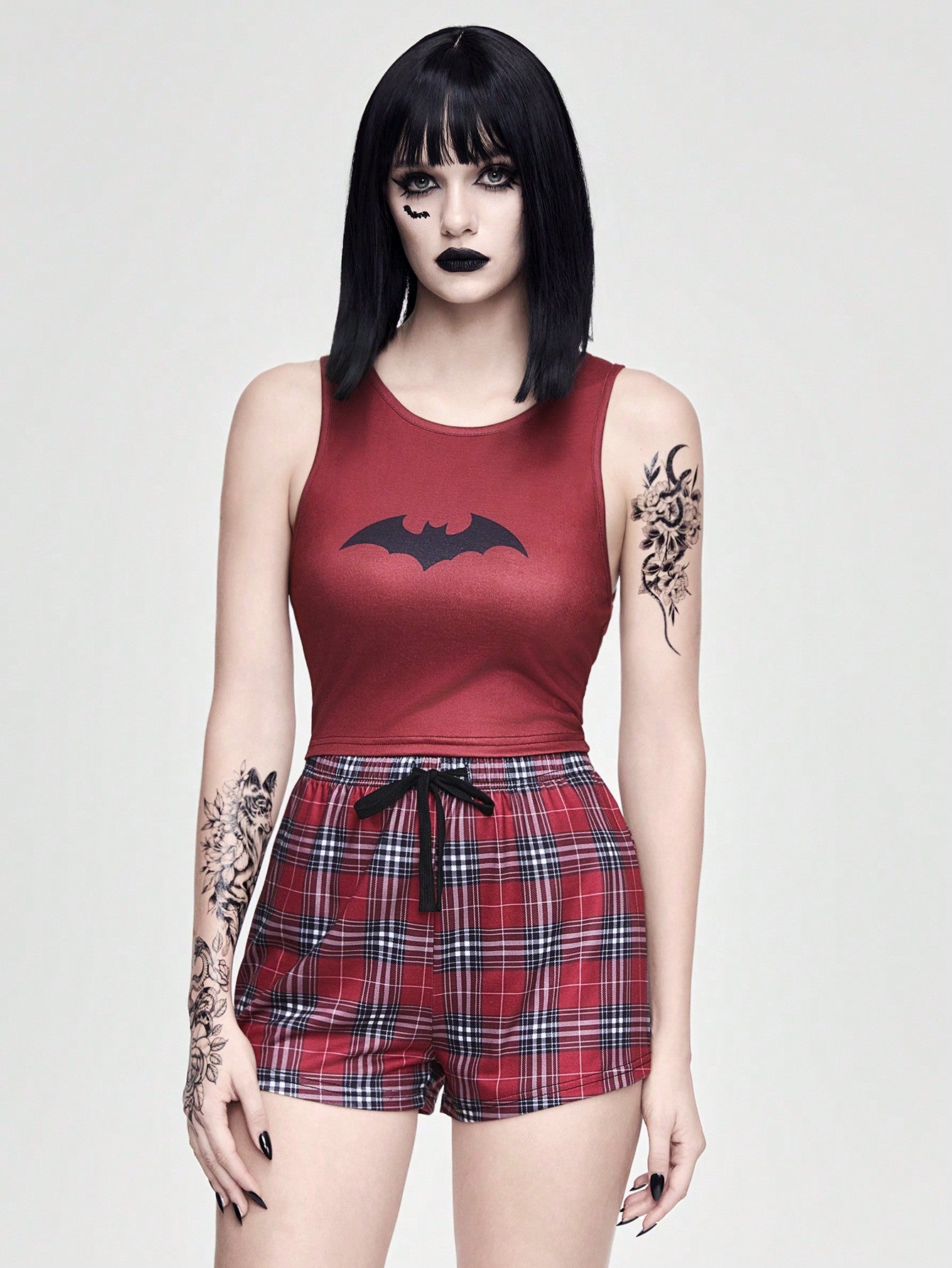 ROMWE Grunge Punk Conjunto de pijama casual de top tipo tank con estampado de araña de estilo punk rock oscuro y shorts a cuadros con lazo para mujer