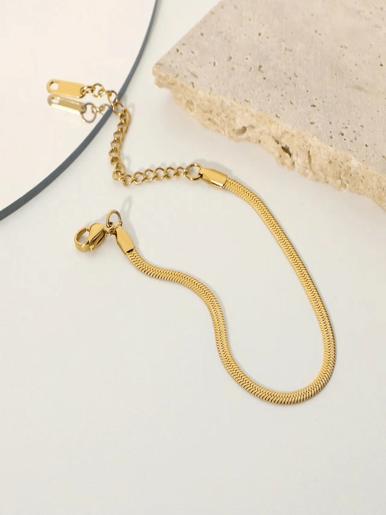 Camhanno 1 pieza de pulsera sencilla y casual de acero inoxidable con diseño de serpiente plana redonda, adecuada para uso diario, regalo para parejas