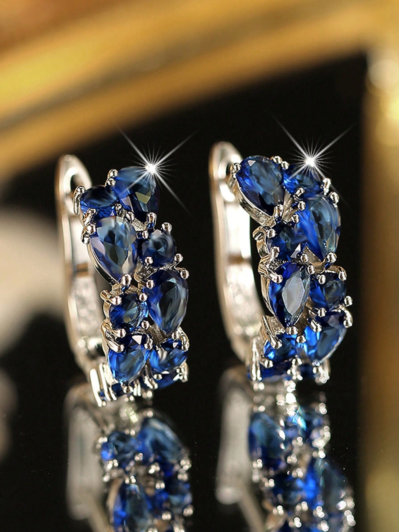 1 par de aretes de moda "Mona Lisa" engastados con zirconia azul para mujer, niña, diario, viaje, banquete, fiesta de graduación, boda, joyería de regalo