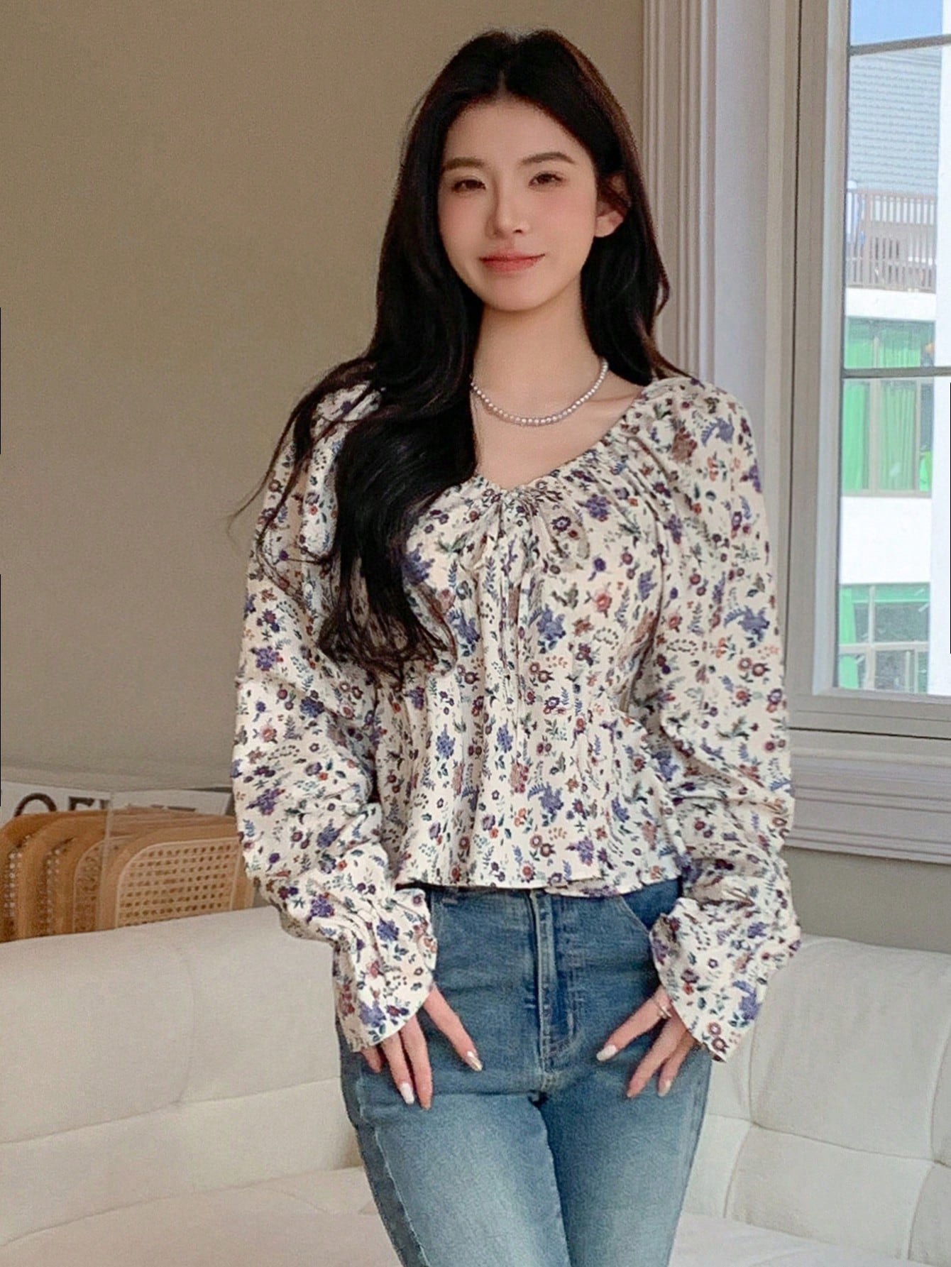 DAZY Blusa De Estampado Floral Para Mujer Con Volantes En El Dobladillo Y Mangas De Linterna
