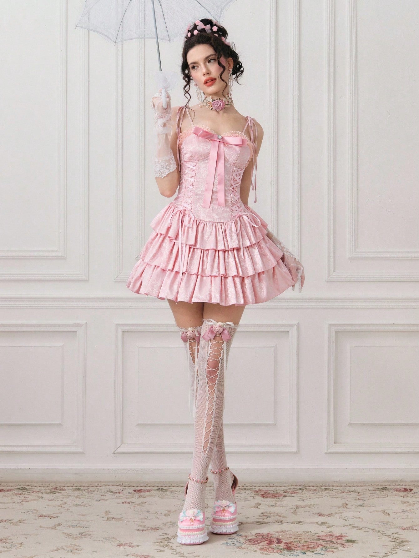ROMWE ROMWE EDITION Vestido de satén con textura, con diseño de volantes multicapa y estilo vintage palaciego, adecuado para bodas