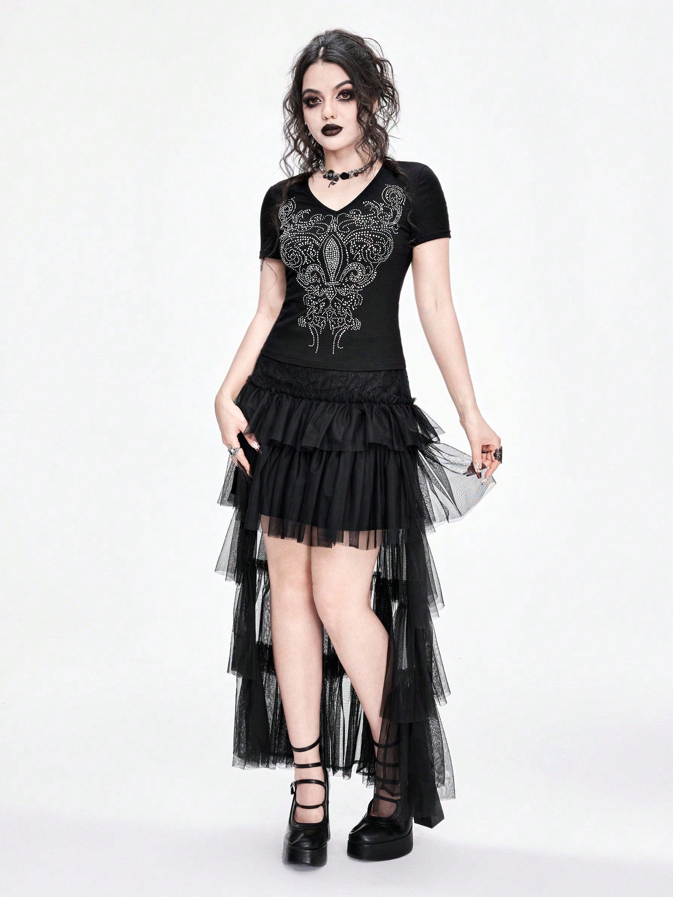 ROMWE Goth Camiseta ajustada de mujer con temática gótica de vampiro, adornada con pedrería multicolor