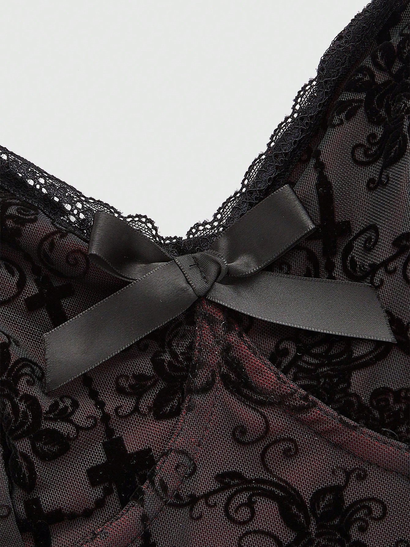 ROMWE Goth Camisola De Malla De Encaje Gótico Con Estampado Cruzado Para Mujer