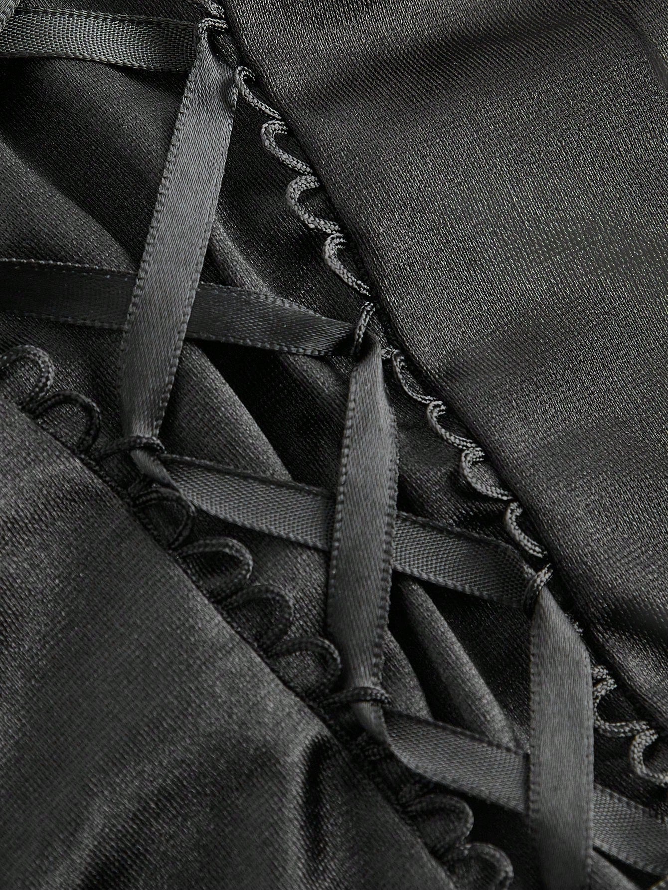 ROMWE Goth Top bustier sexy de tela de satén con tirantes finos, diseño de cintura ceñida con colgante cruzado para mujeres