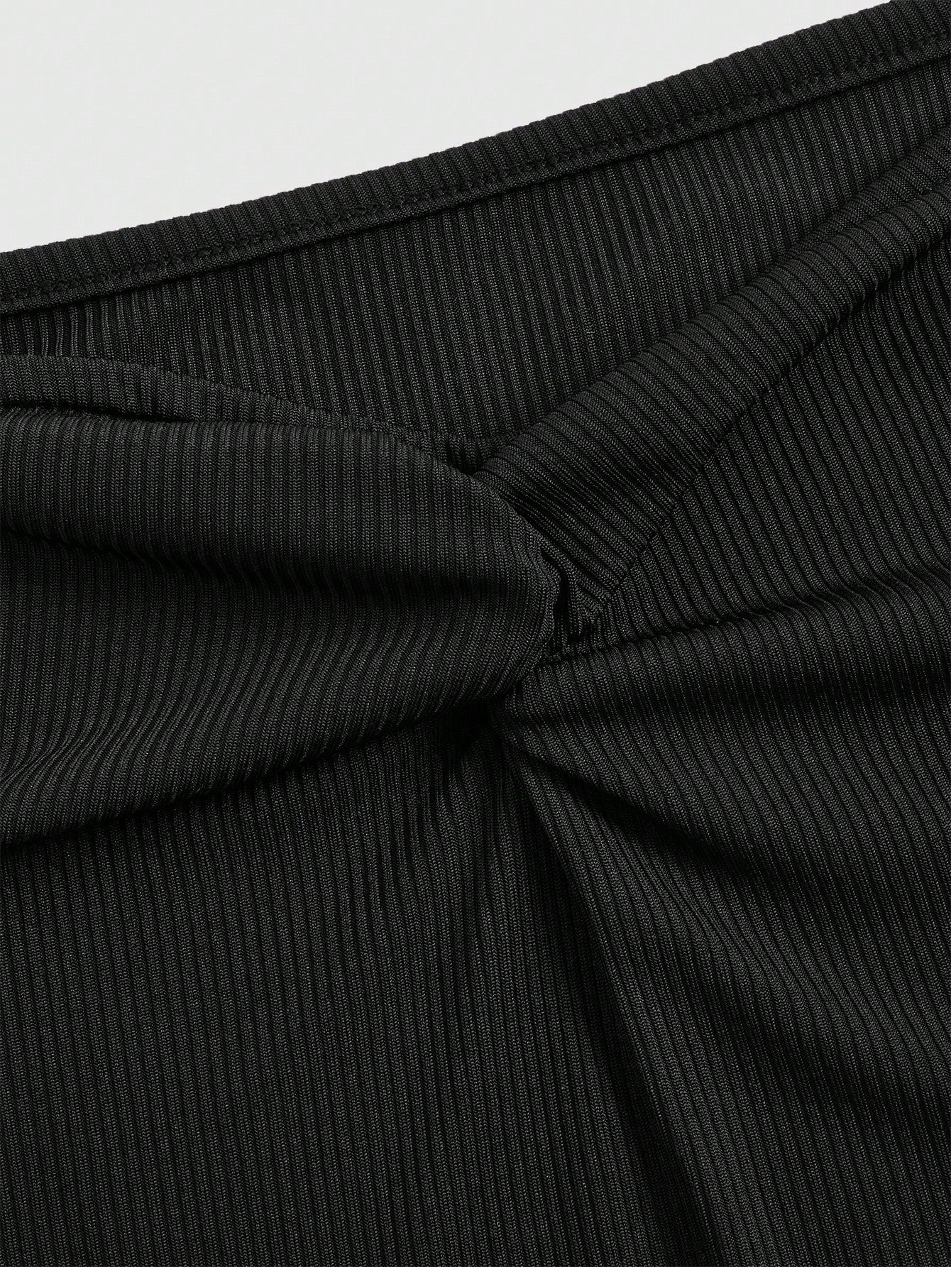 ROMWE Goth Top de tirantes negro ajustado de verano con fruncidos y cuentas