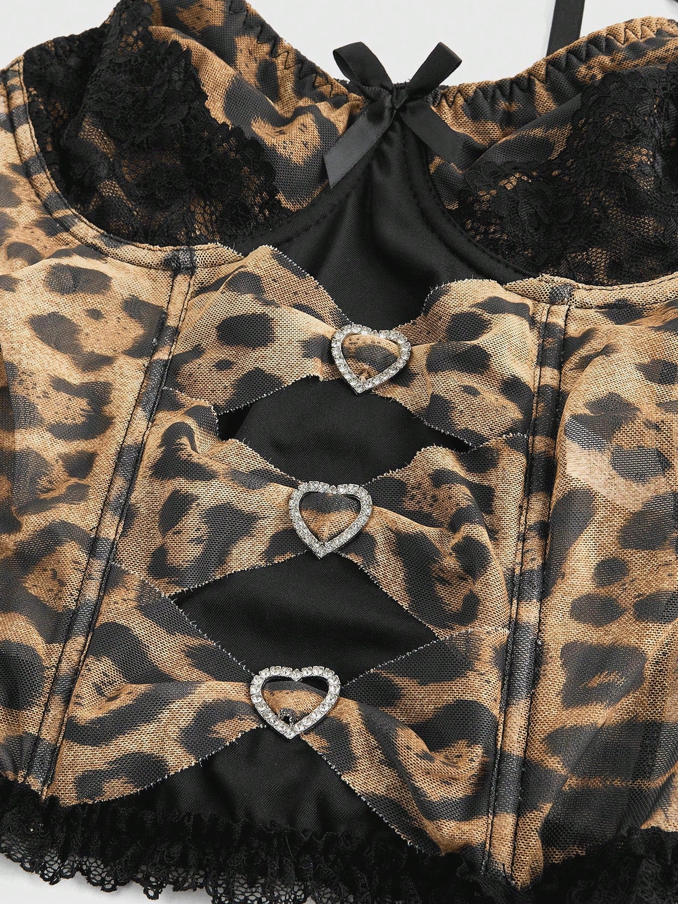 ROMWE J-Fashion Camisa de tirantes con estampado de leopardo y decoración de lazo y corazón