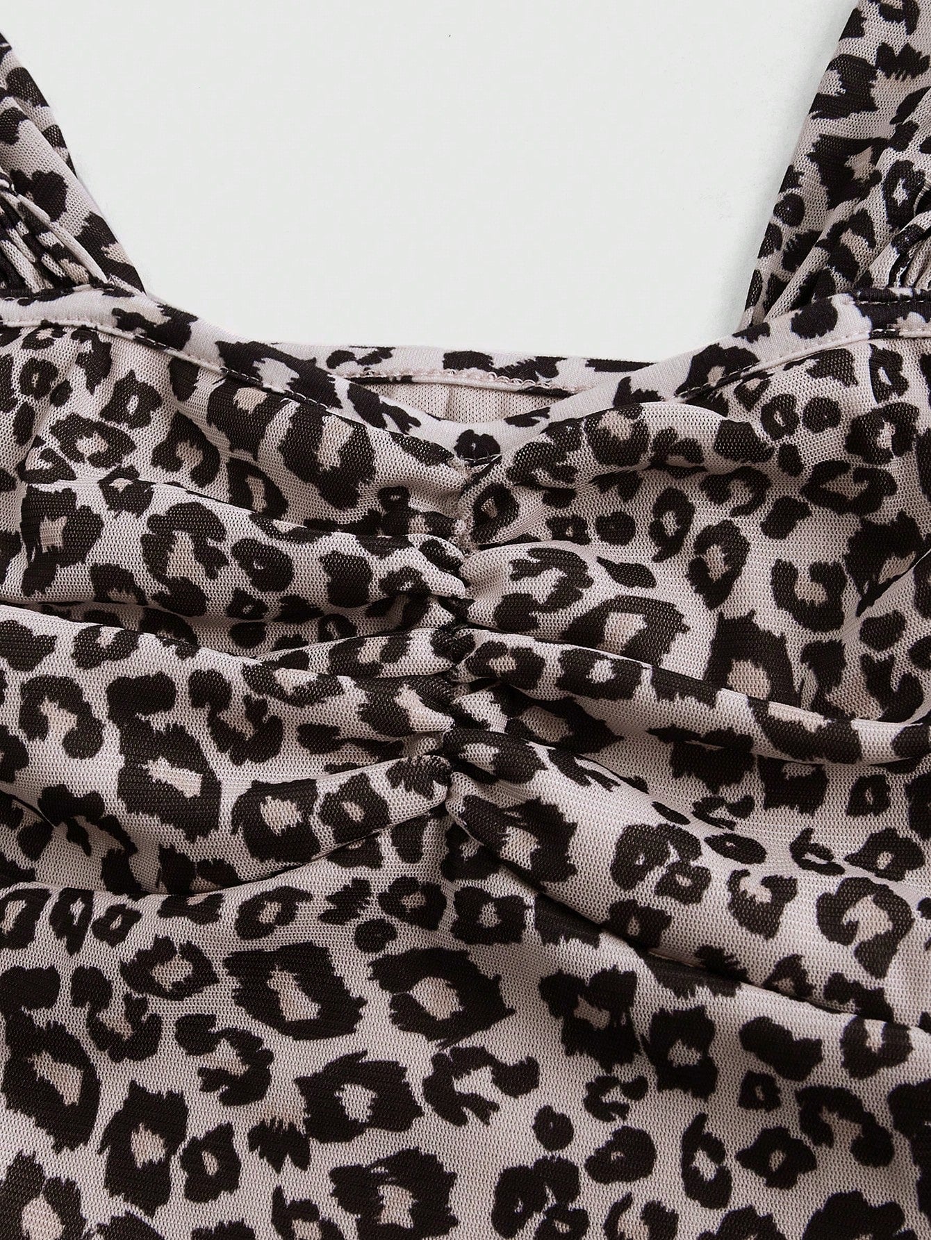 ROMWE J-Fashion Top de malla elástica con escote cuadrado, lazo y estampado de leopardo, diseño minimalista y sexy para mujer