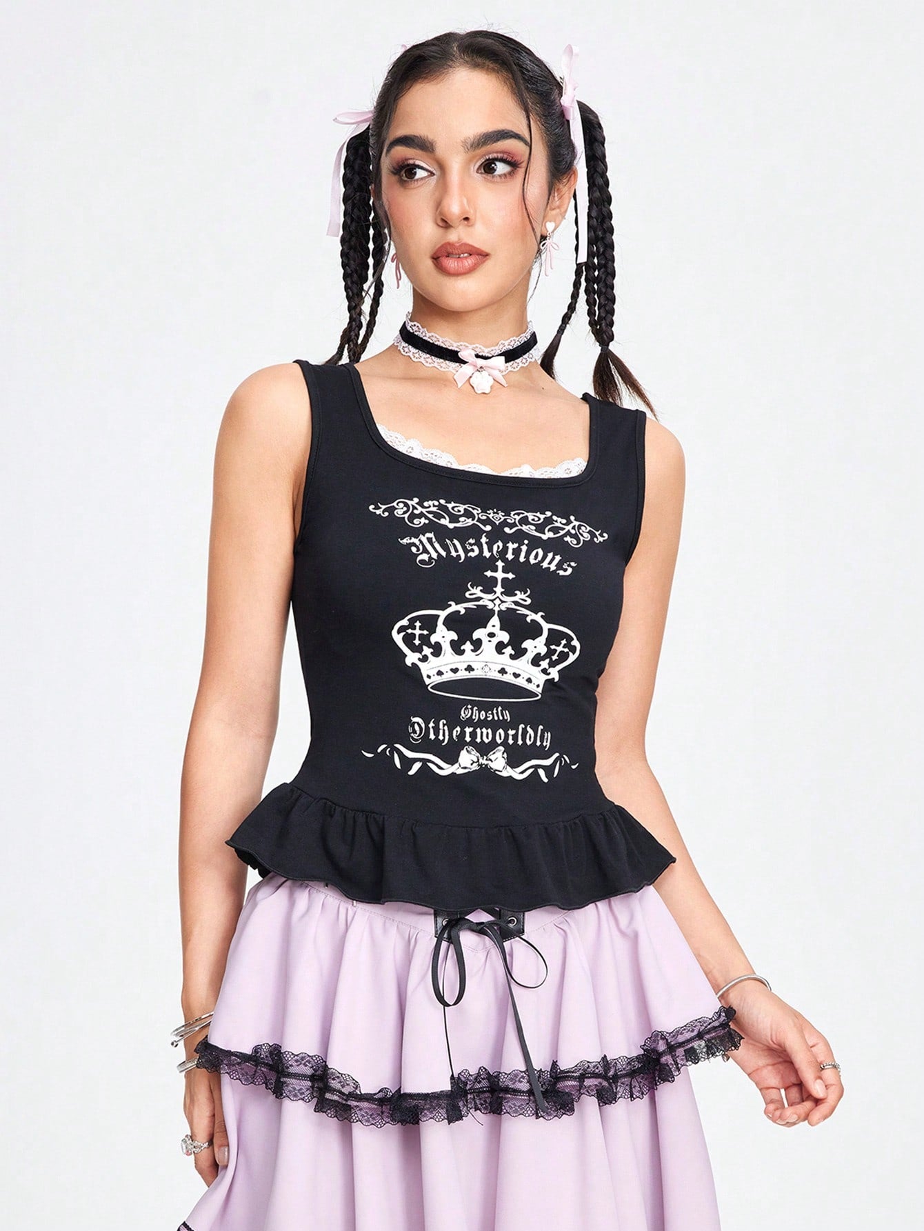 ROMWE Kawaii Camiseta sin mangas de verano para mujer con impresión de corona y letras, cordón y lazo para atar en la espalda