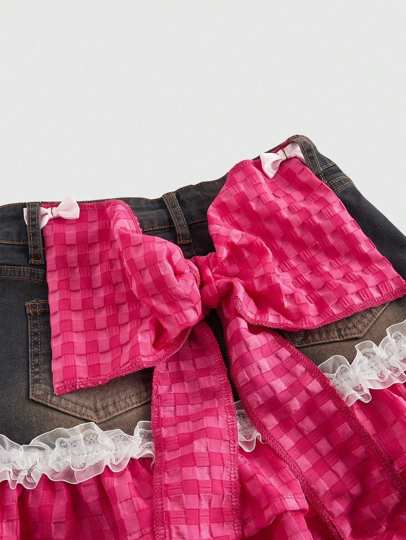 ROMWE Kawaii Falda de mezclilla en línea A con parches y moños lindos para mujer estilo Gyaru