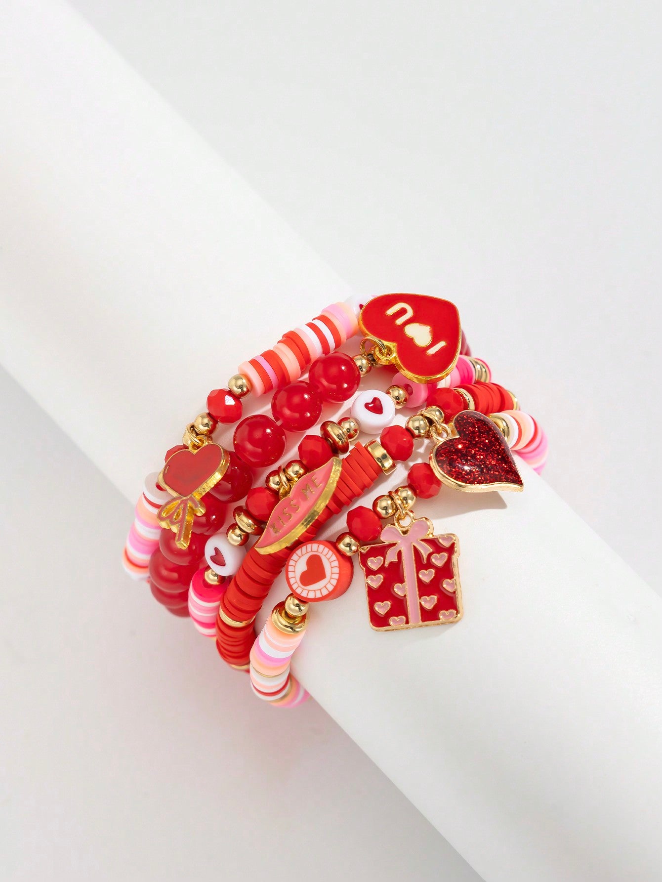 ROMWE Kawaii Set de 5 piezas de pulseras con colgante de corazón lindo en estilo Y2K de arcilla polimérica, regalo para familia y amigos en el Día de San Valentín, mamá, madre, Día de la Madre