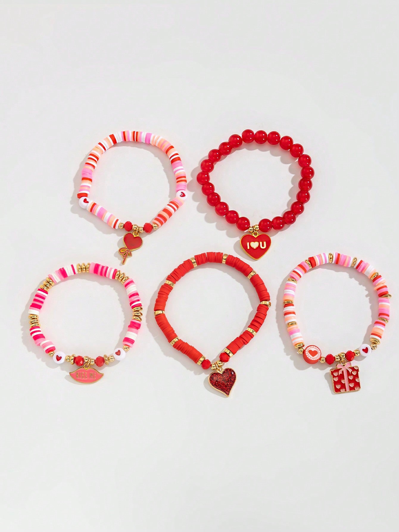ROMWE Kawaii Set de 5 piezas de pulseras con colgante de corazón lindo en estilo Y2K de arcilla polimérica, regalo para familia y amigos en el Día de San Valentín, mamá, madre, Día de la Madre
