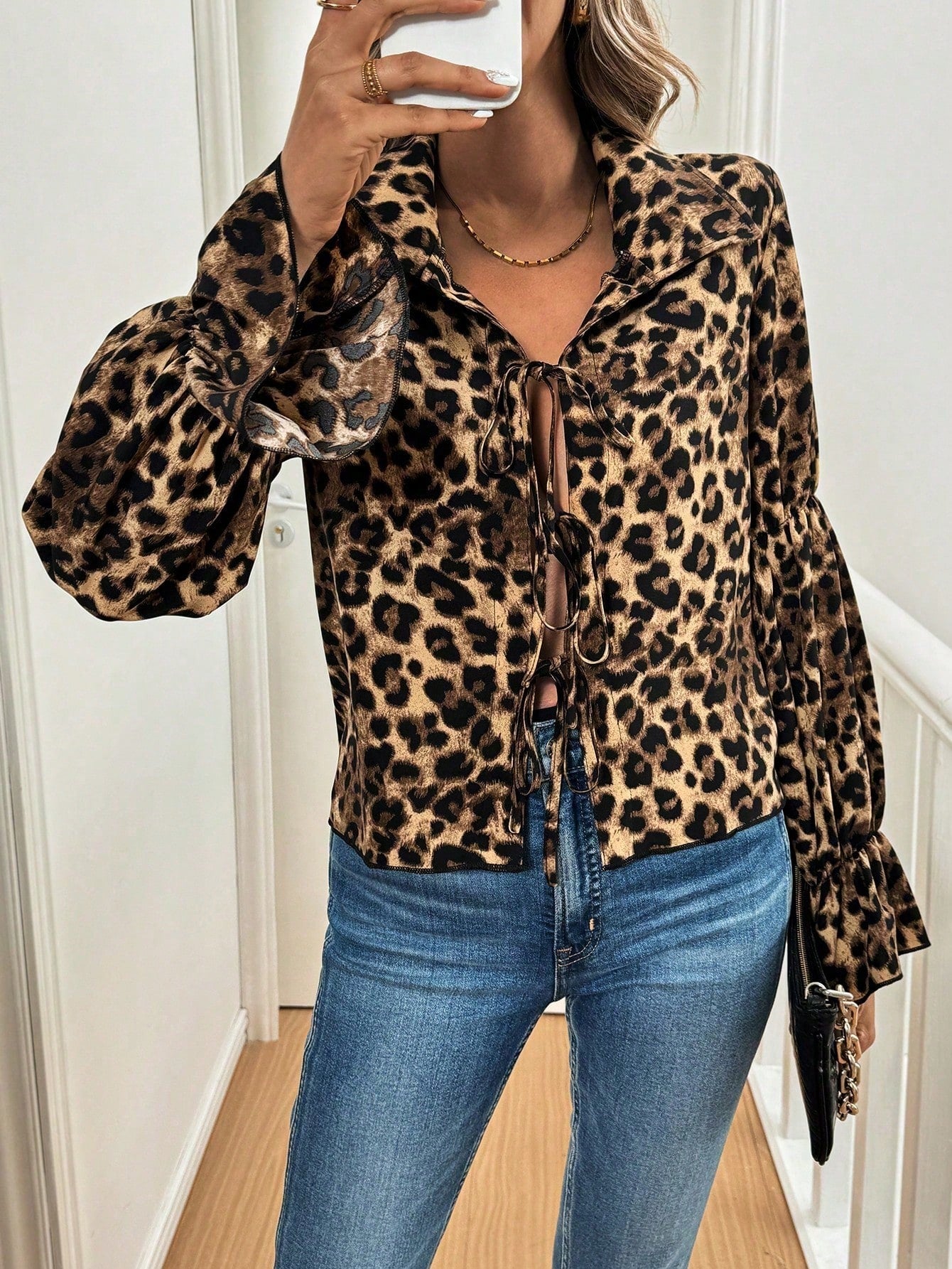 SHEIN Clasi Camisa casual con estampado de leopardo y mangas acampanadas para primavera/otoño