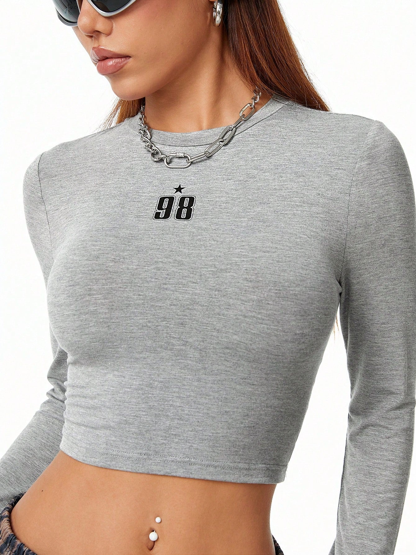 SHEIN Coolane Camiseta de manga larga de punto básica con estampado numérico elástico para mujer en otoño