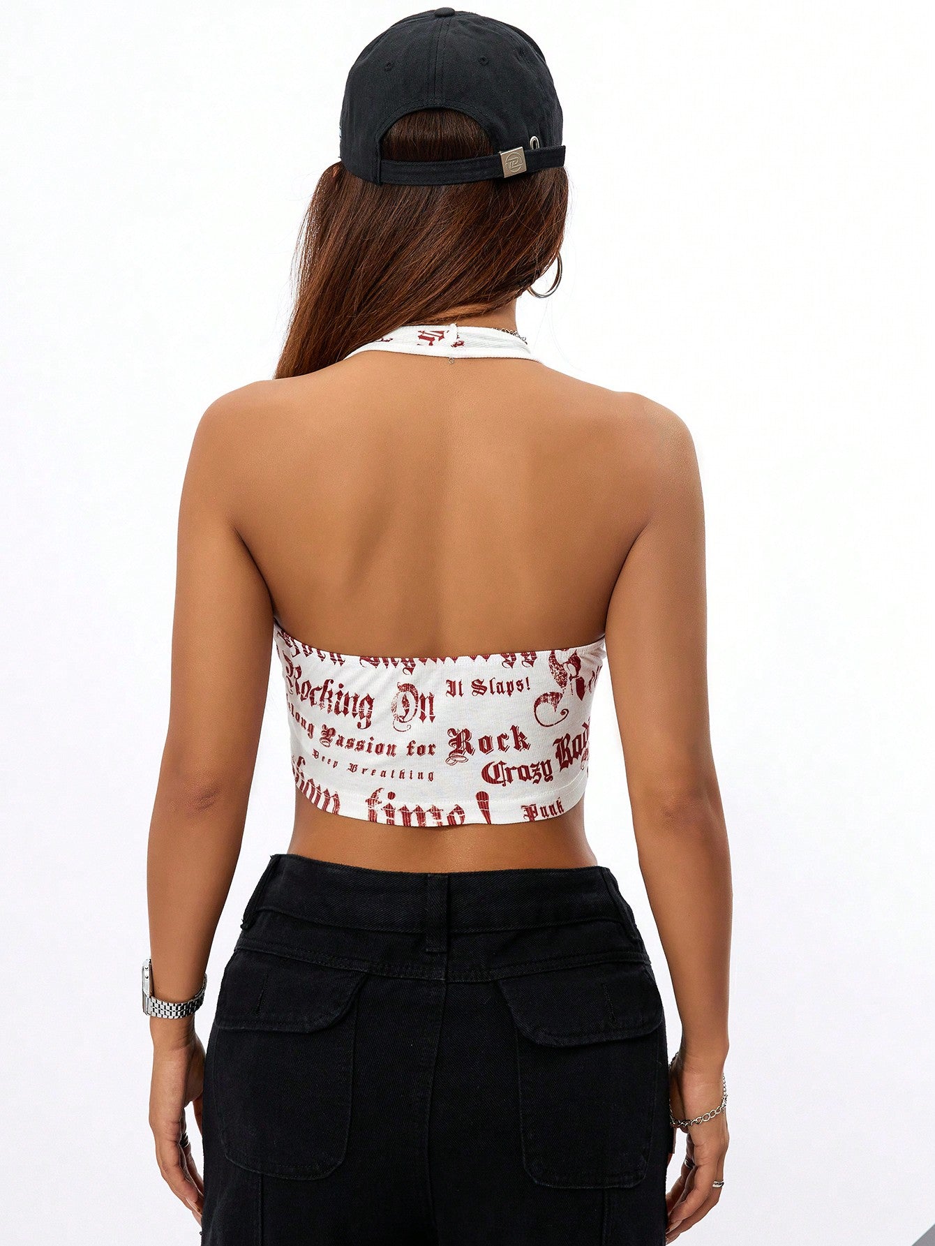 SHEIN Coolane Top Con Letra Impresa Y Cuello De Halter Para Mujeres