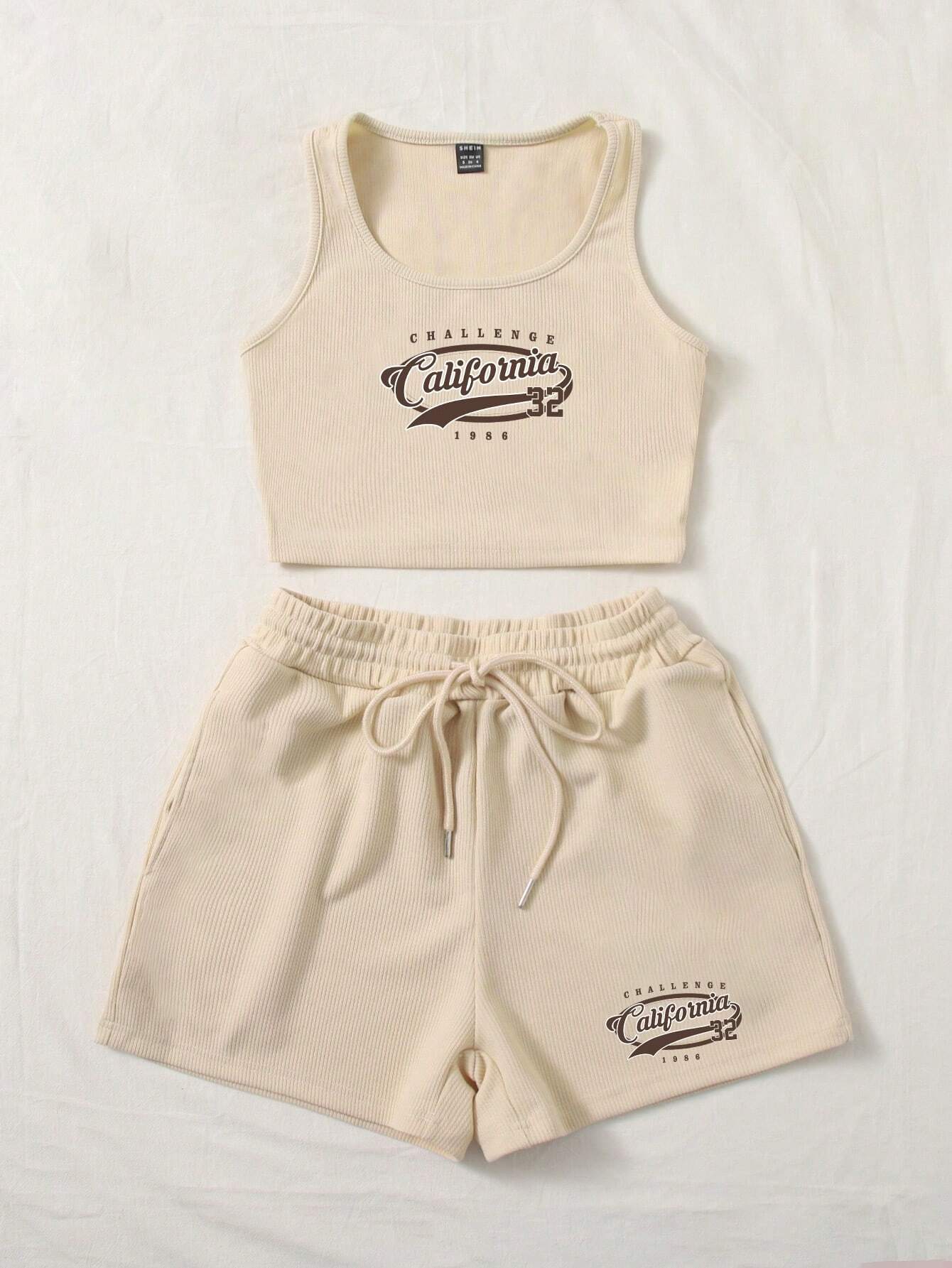 SHEIN EZwear 2 piezas/set Camiseta ajustada de cuello redondo con gráfico "CALIFORNIA" y shorts ajustados con cordón en la cintura para mujer, de verano