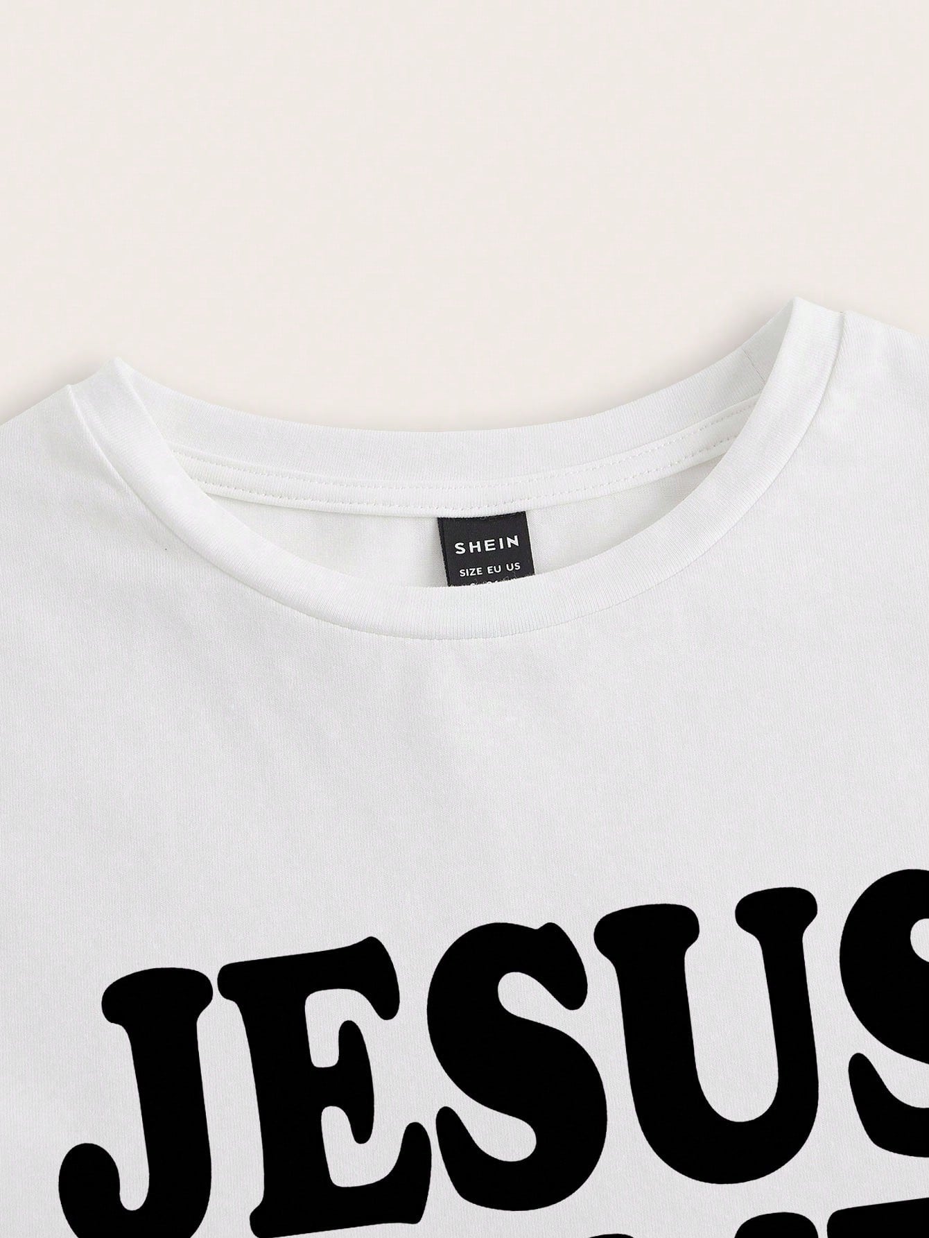 SHEIN EZwear Camiseta ajustada de manga corta y cuello redondo con estampado de corazón "JESÚS ME AMA", apta para el verano