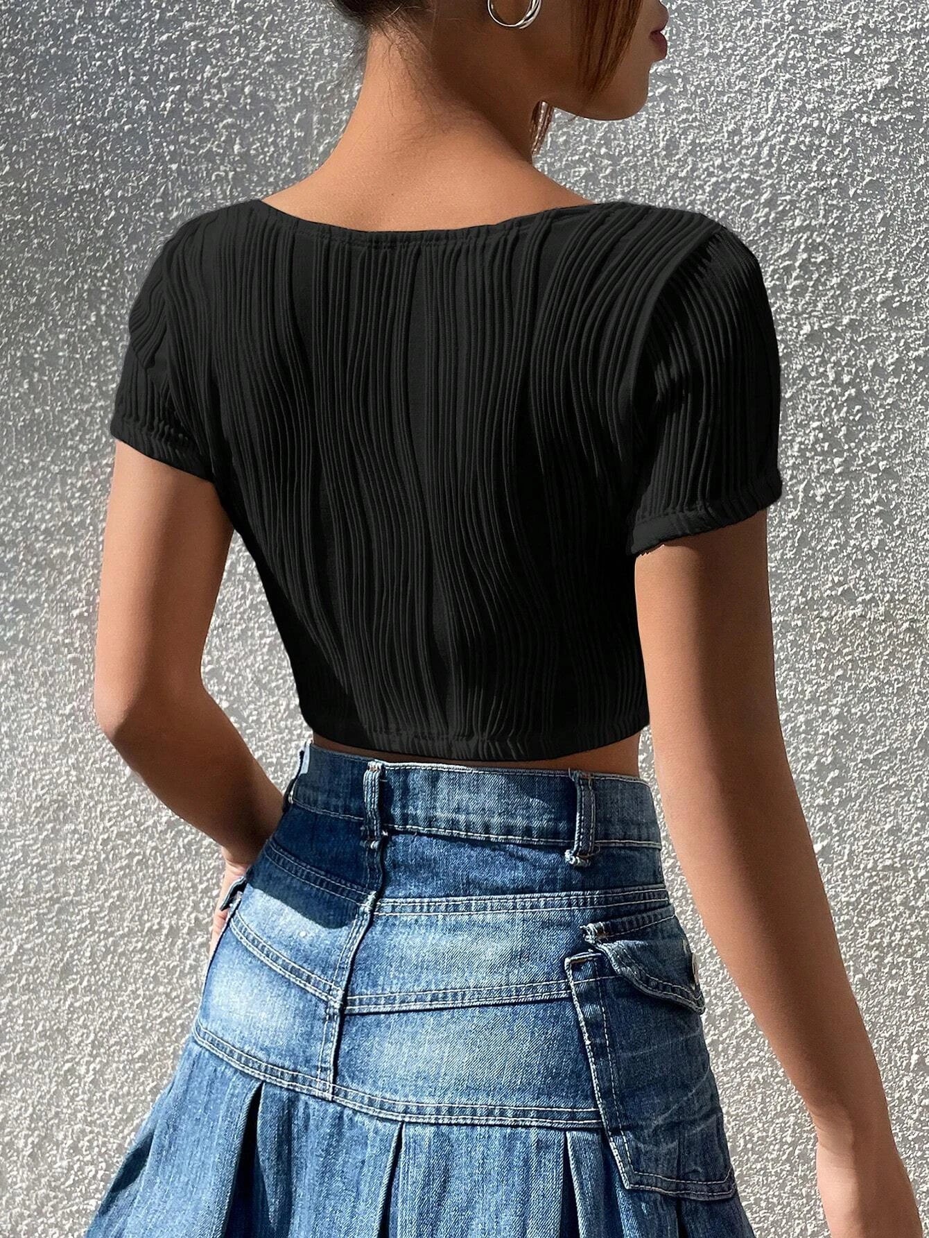 SHEIN EZwear Camiseta crop de cuello cuadrado bajo hanky