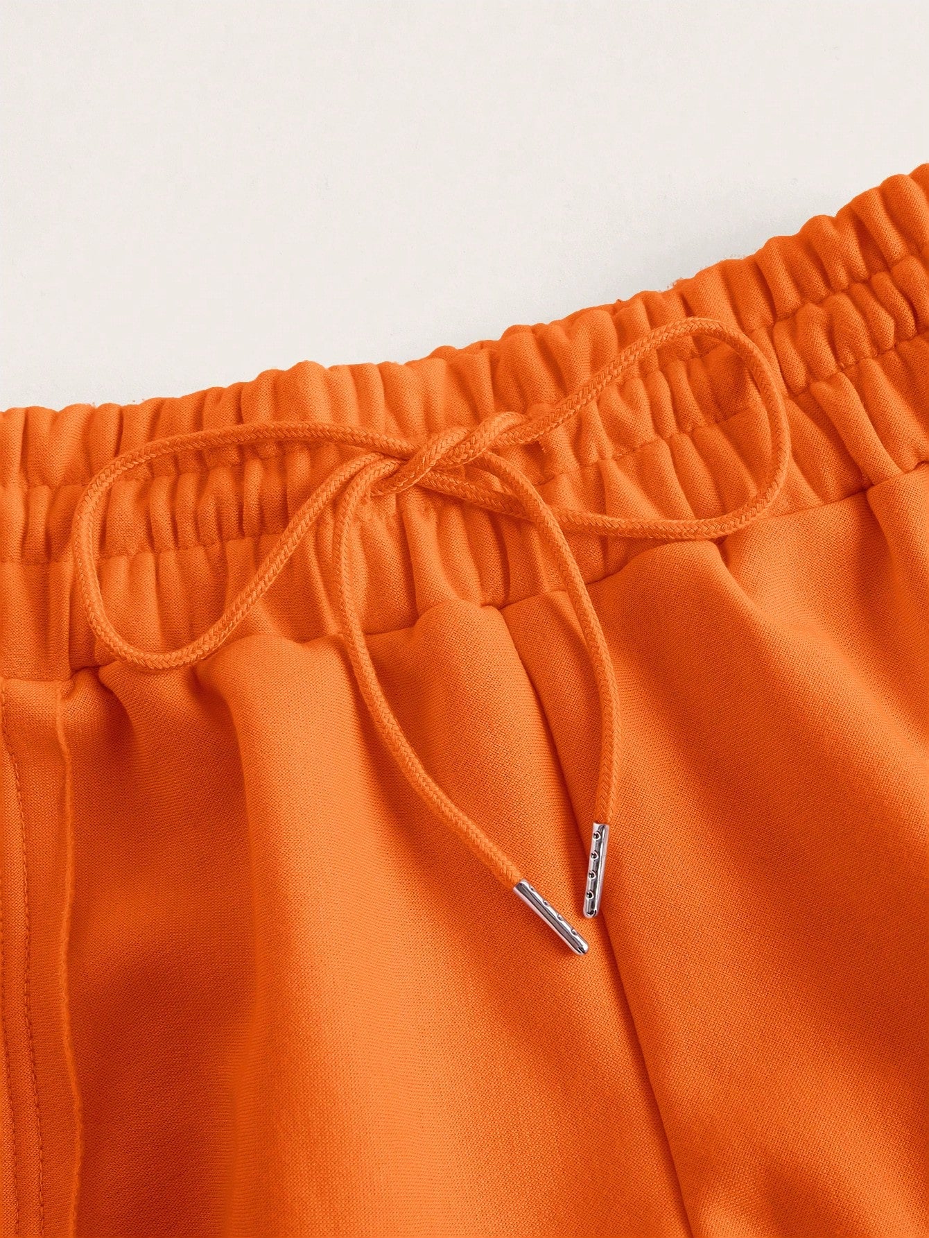 SHEIN EZwear Conjunto De Top Con Tirantes Cruzados Y Pantalones Cortos Con Cintura Alta A La Moda Para Mujer