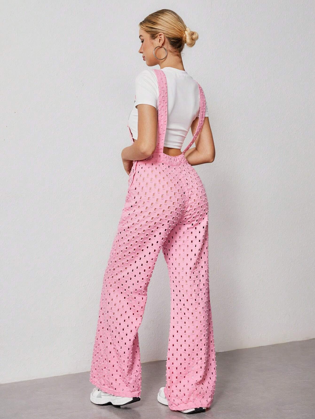 SHEIN EZwear Peto tejano con bolsillo de solapa y detalles calados sin camiseta